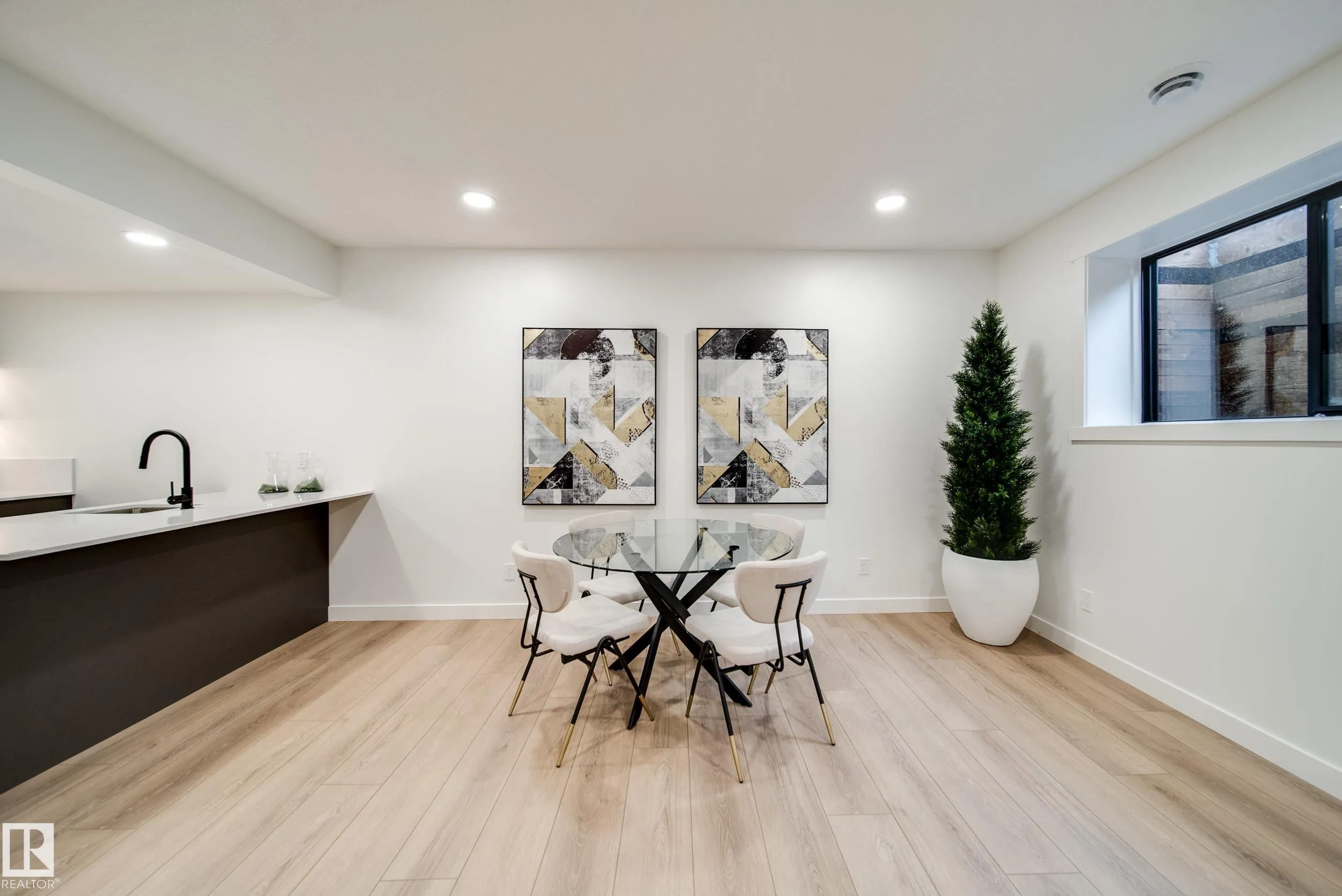 40A VALLEYVIEW Crescent