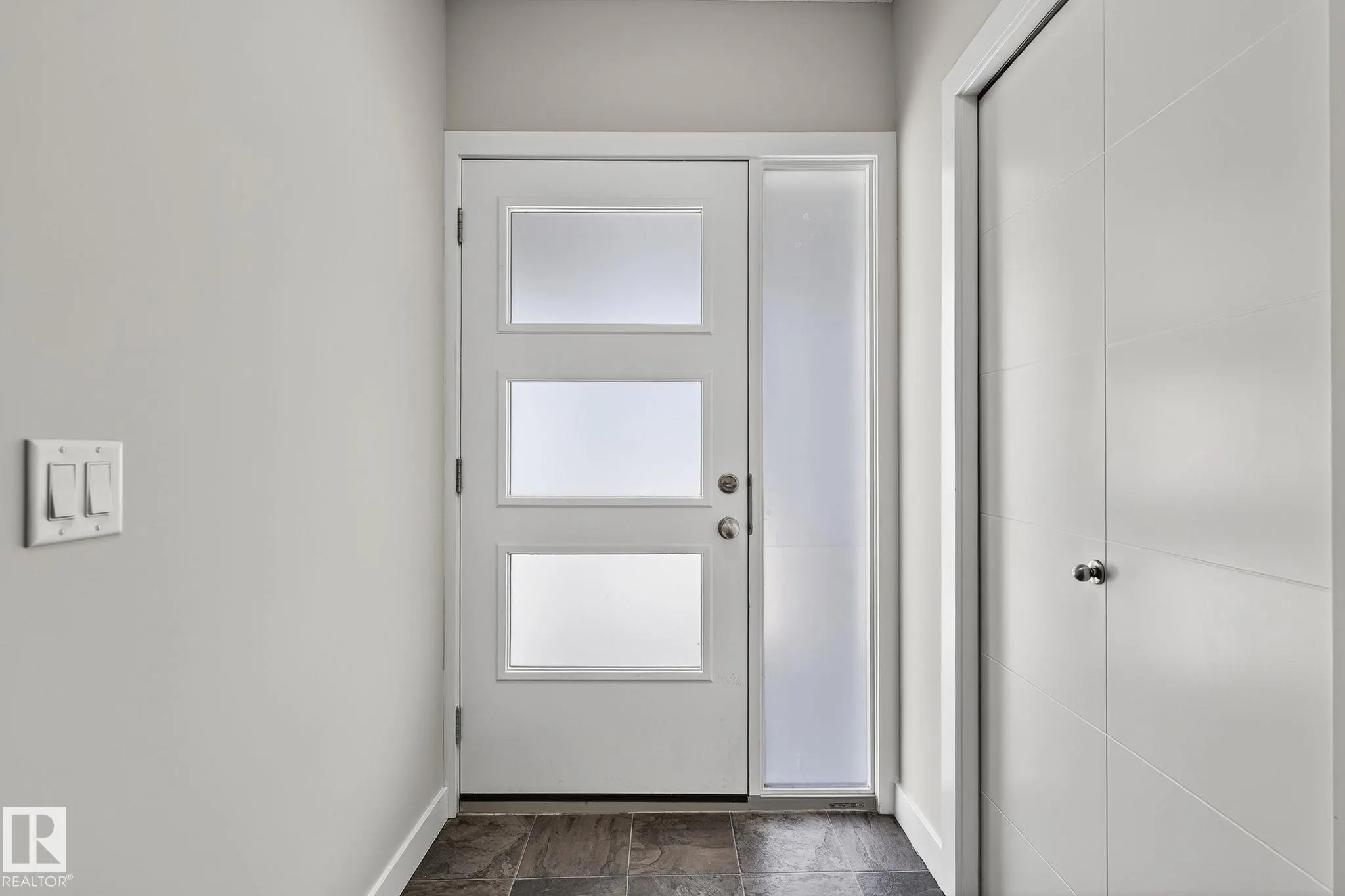 600 BELLEROSE Drive