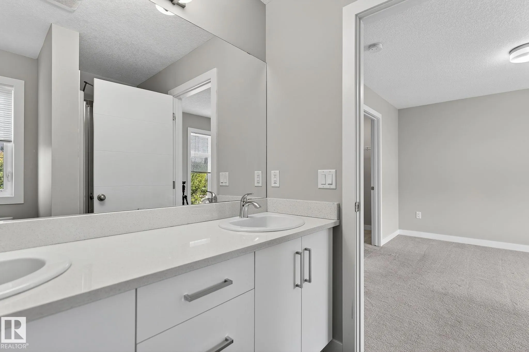 600 BELLEROSE Drive