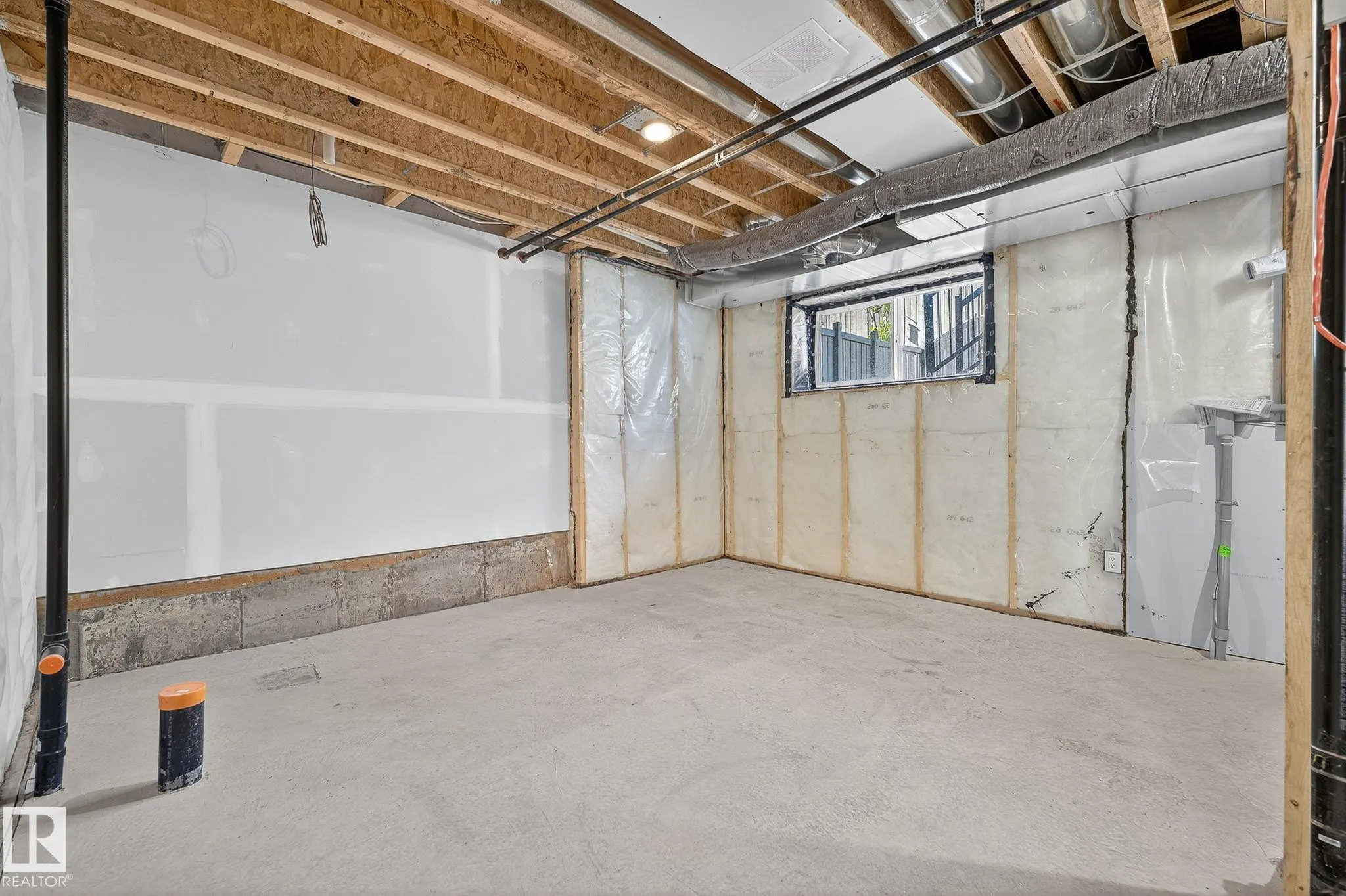 600 BELLEROSE Drive