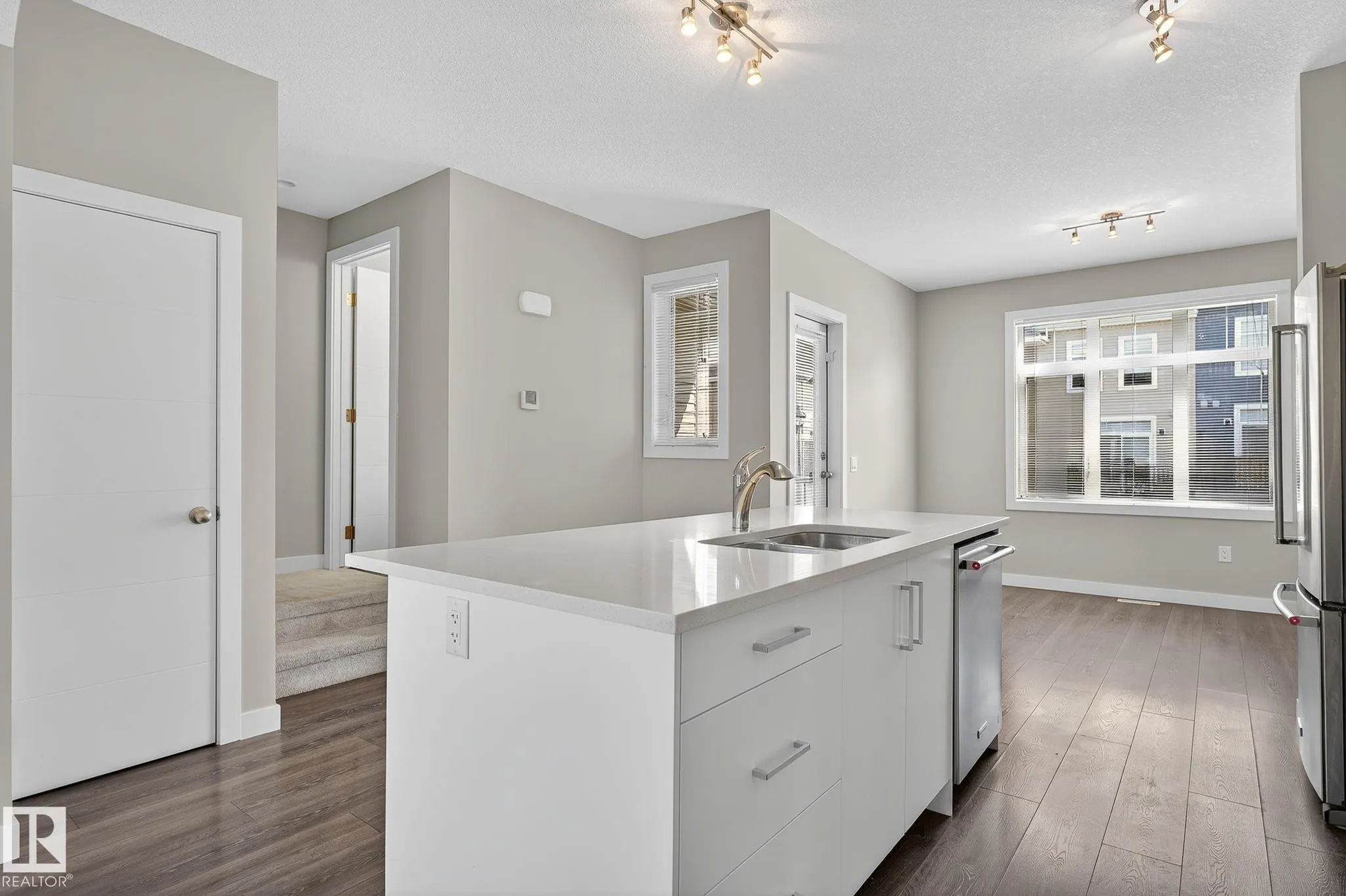 600 BELLEROSE Drive