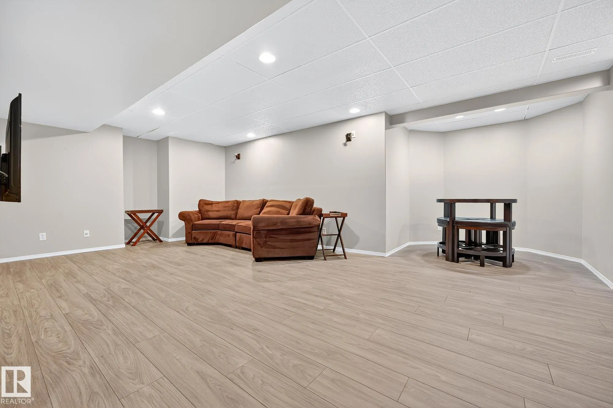 505 FORREST Drive