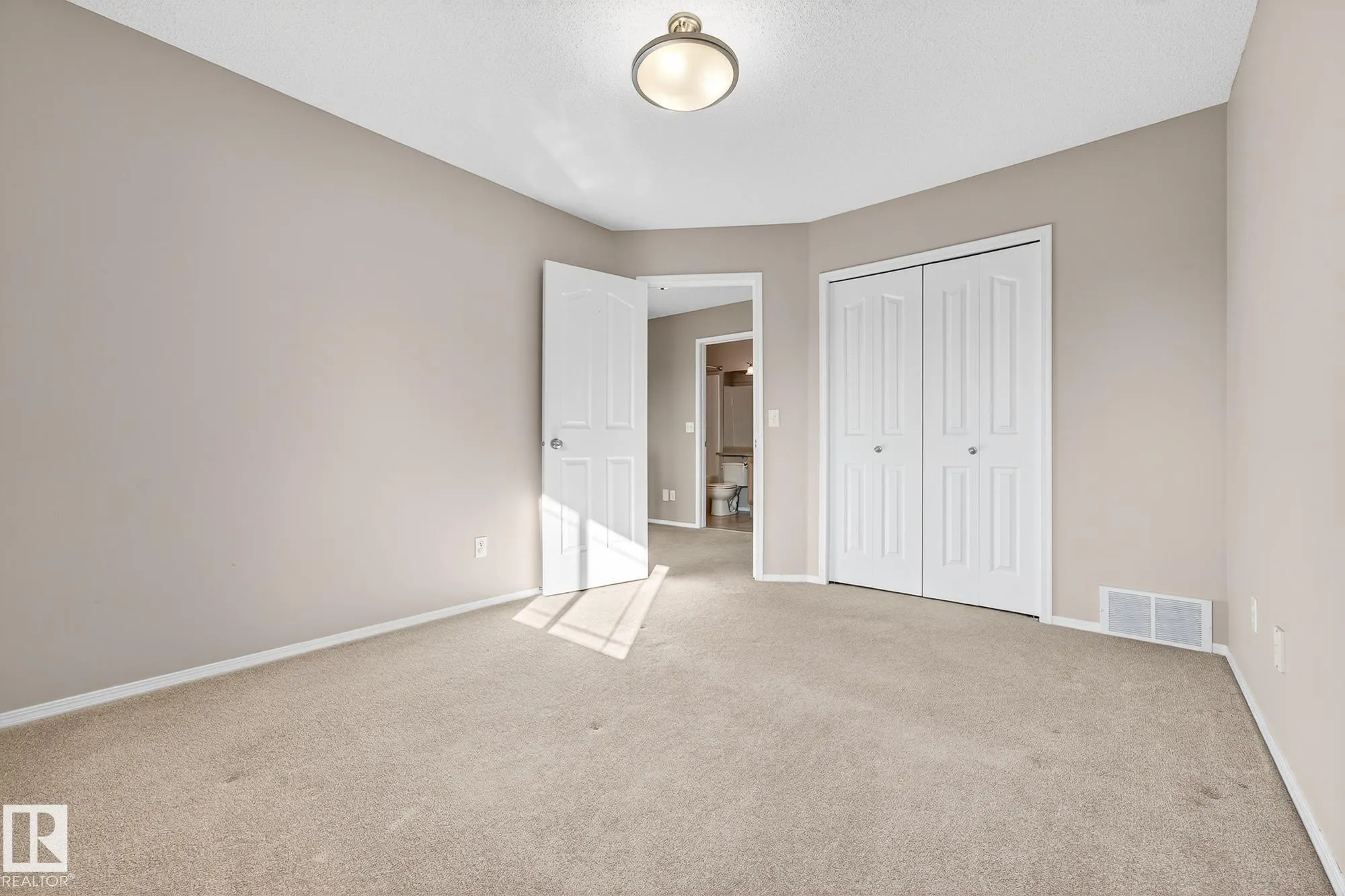 505 FORREST Drive