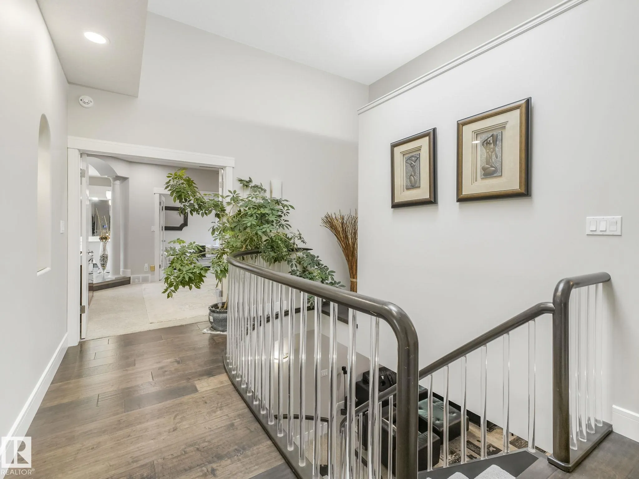 536 ESTATE Drive