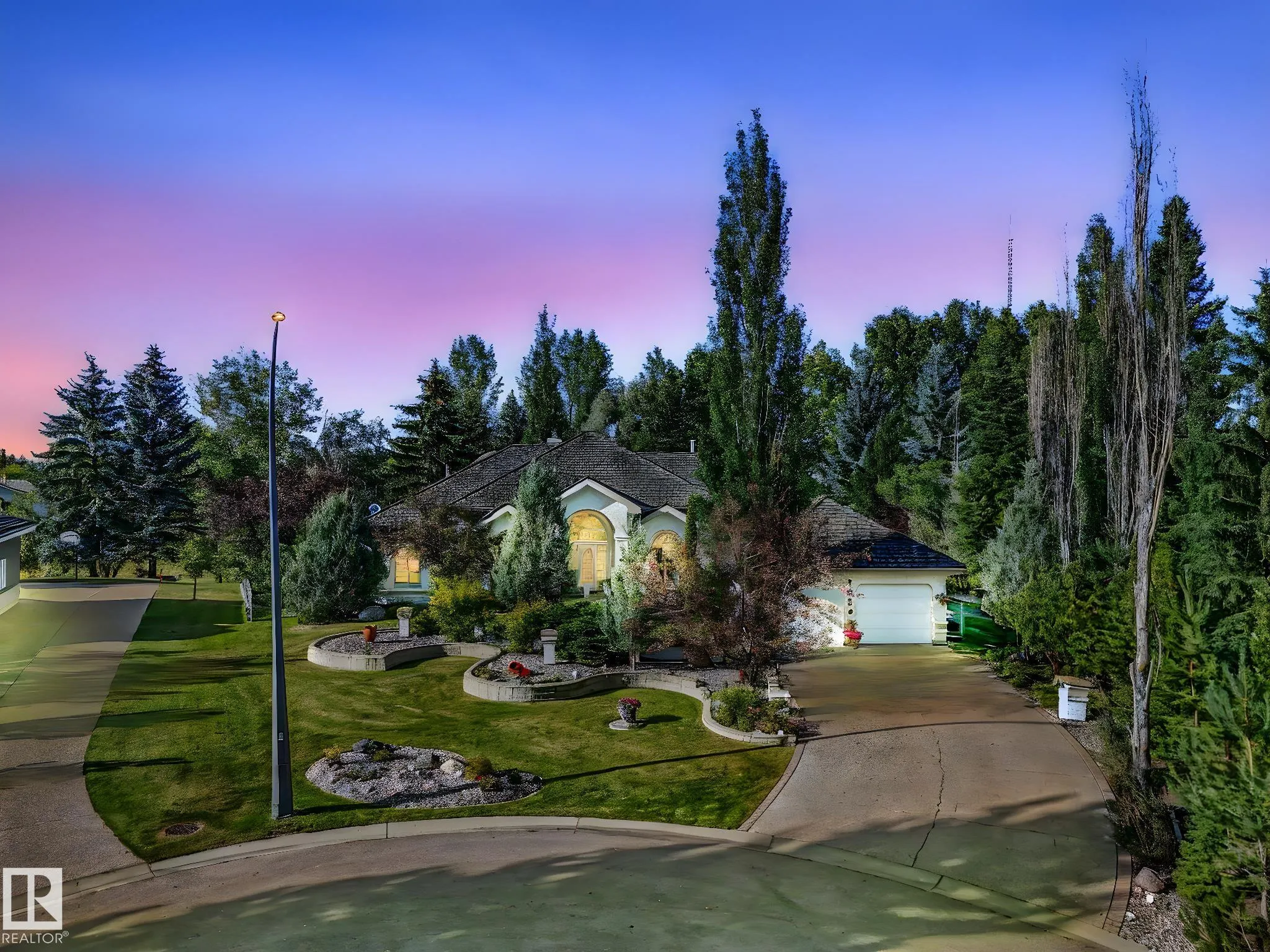 536 ESTATE Drive