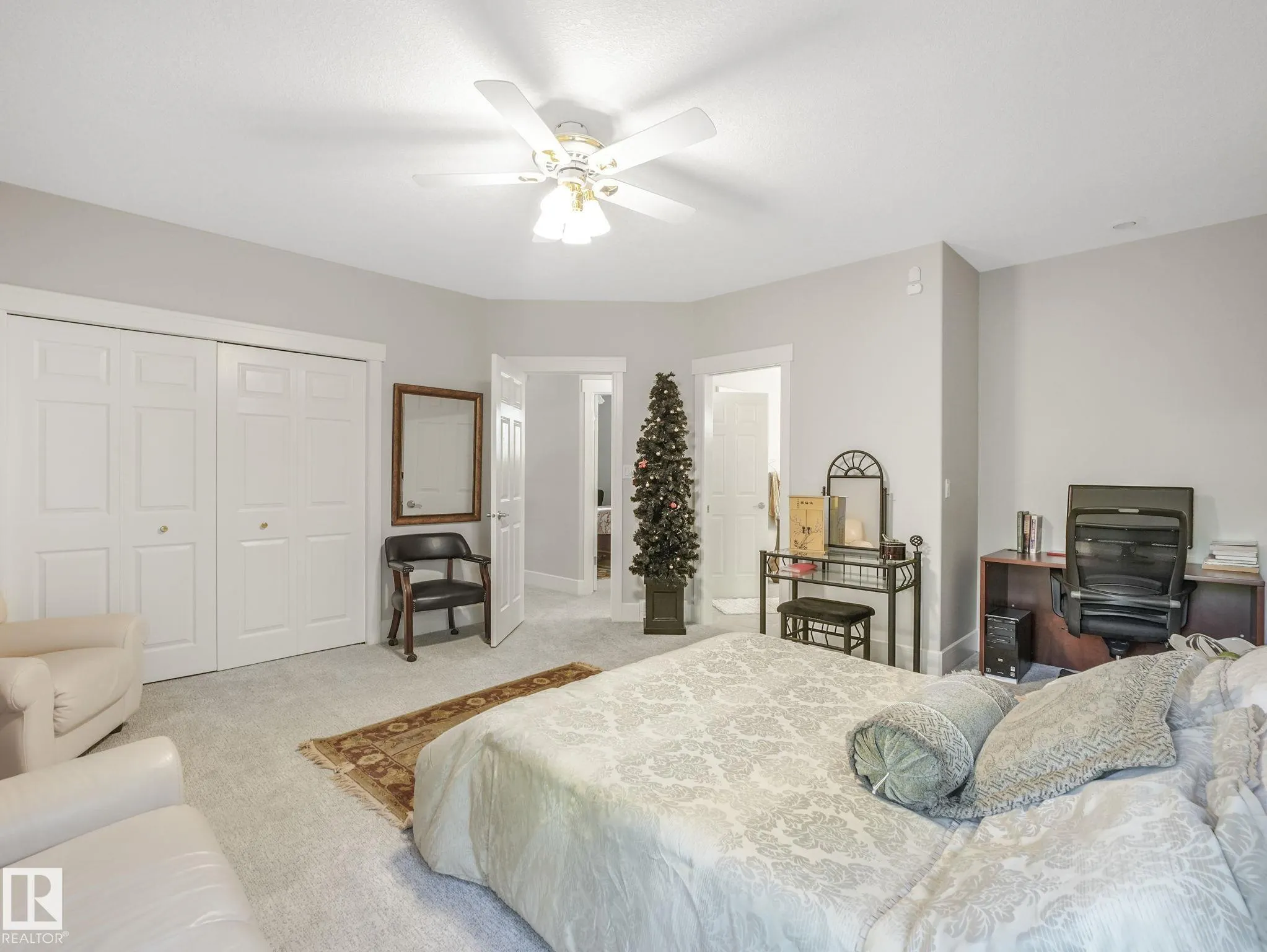 536 ESTATE Drive