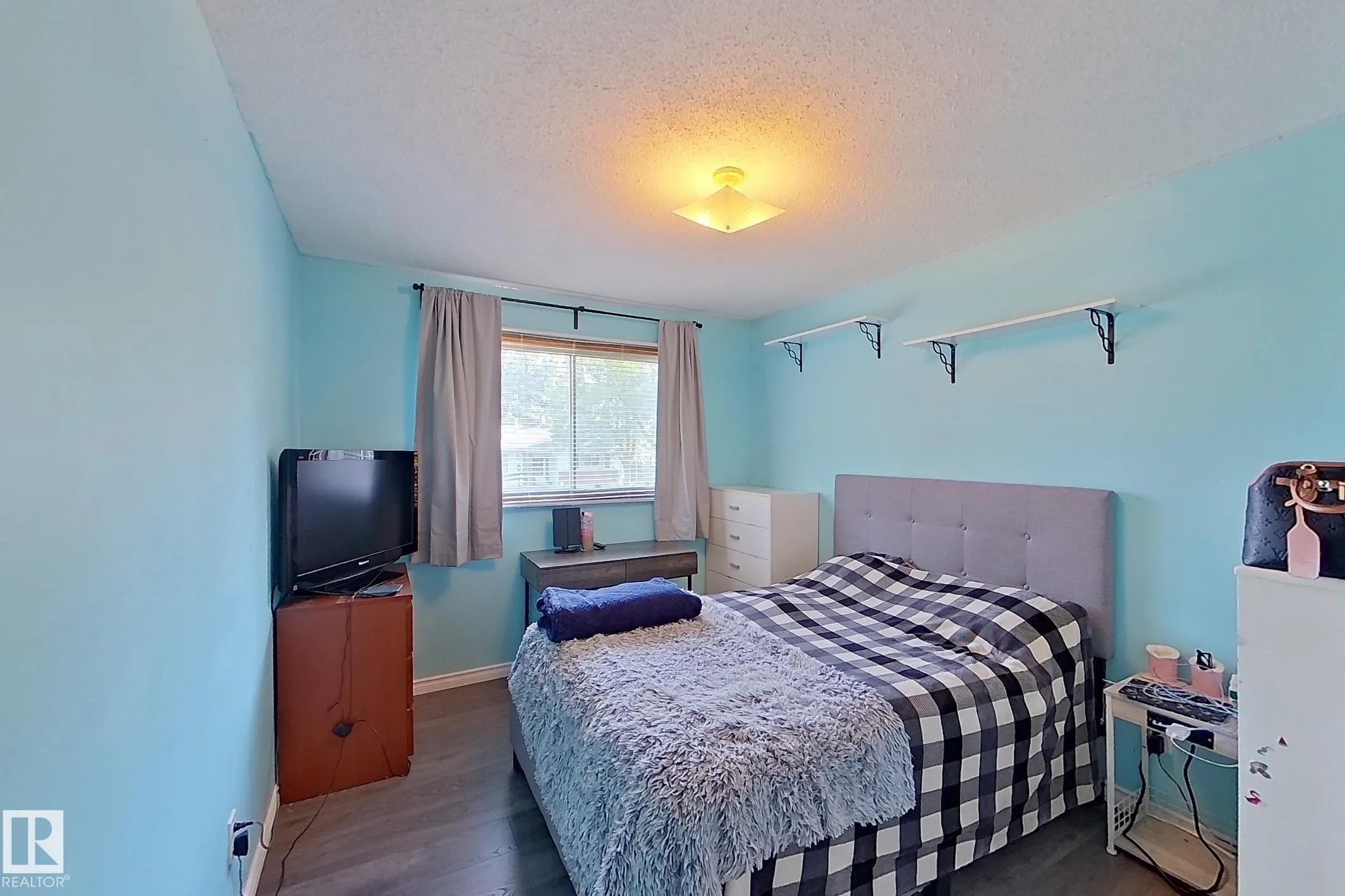 45 GREYSTONE Crescent