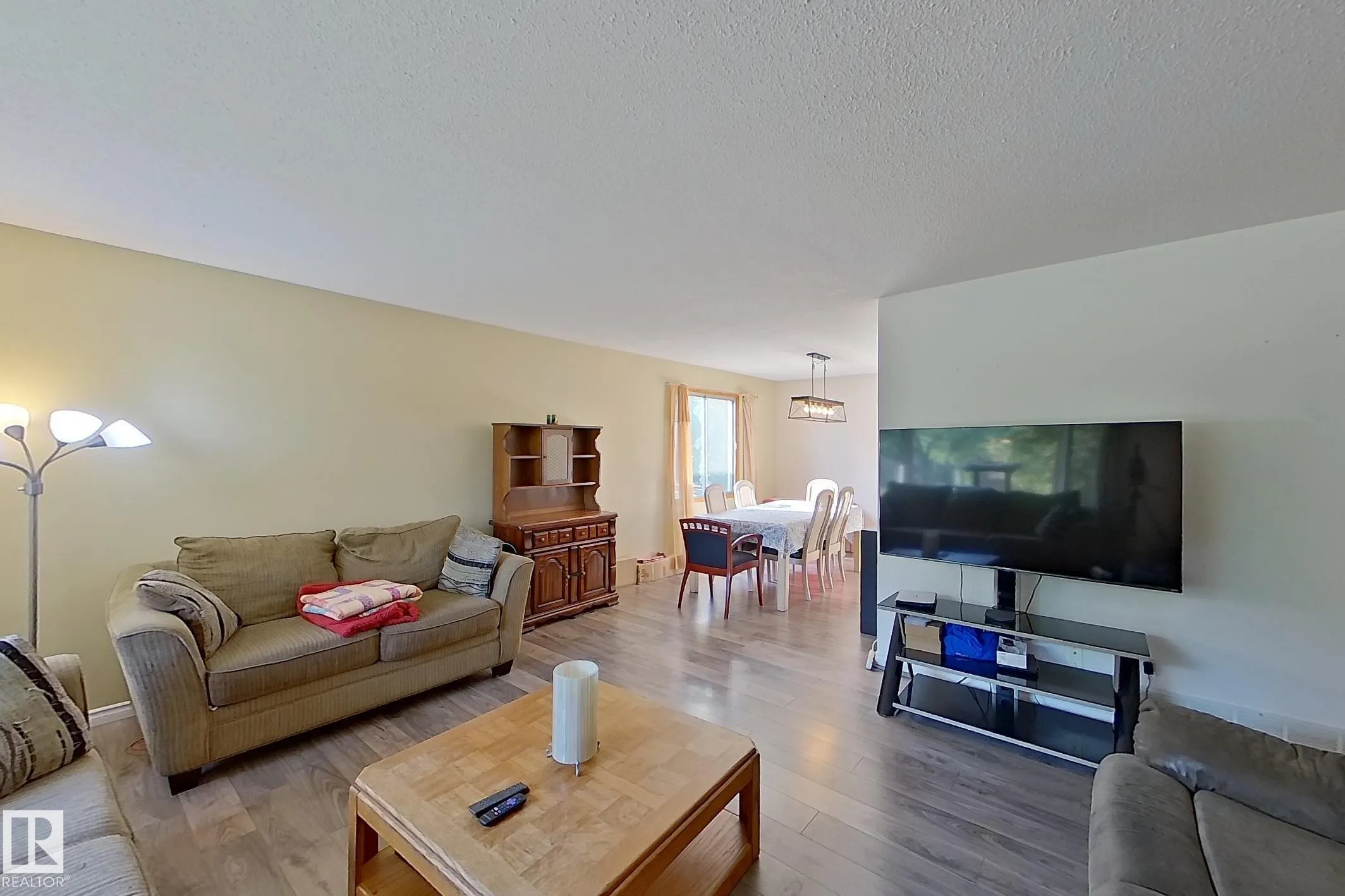 45 GREYSTONE Crescent