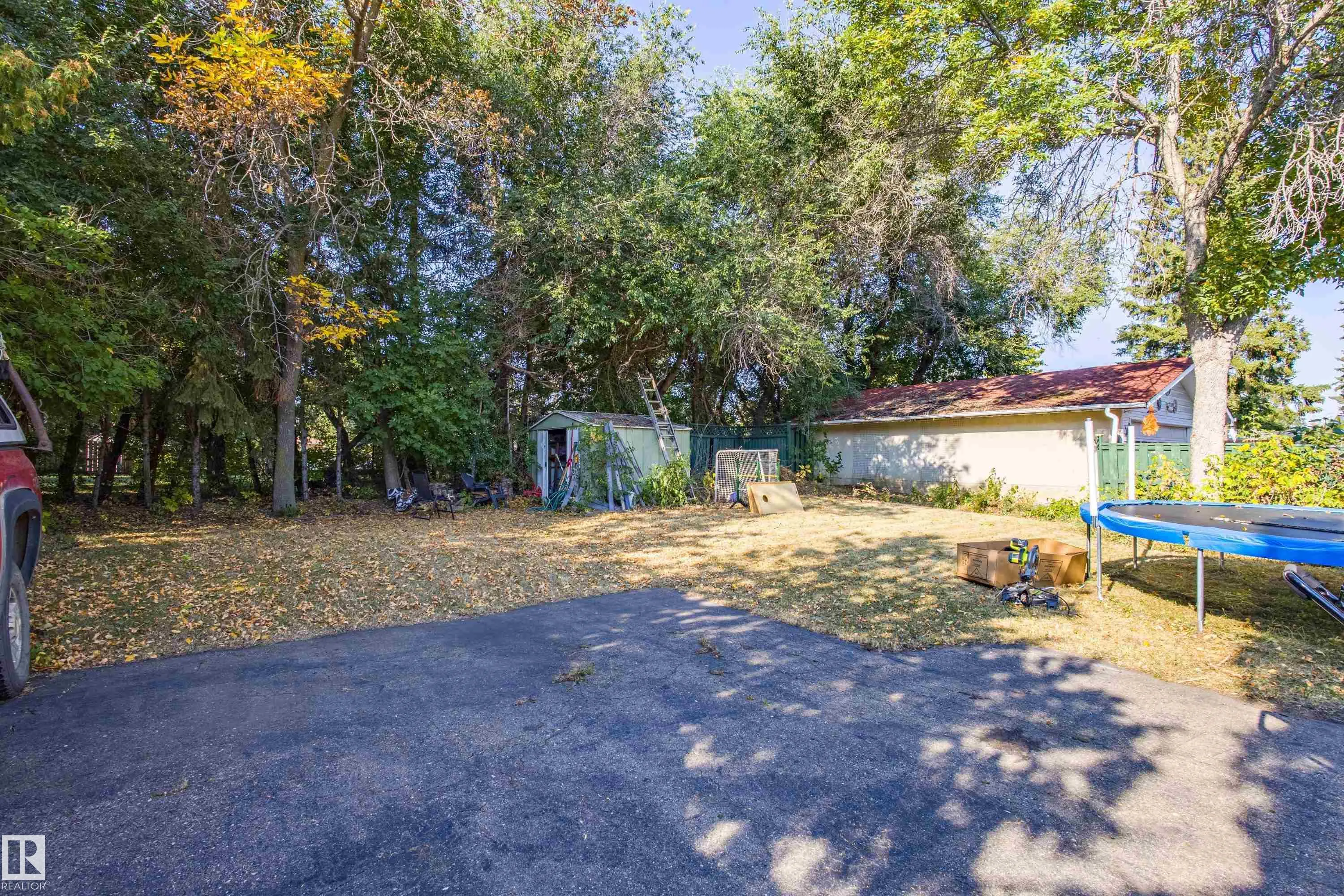 45 GREYSTONE Crescent
