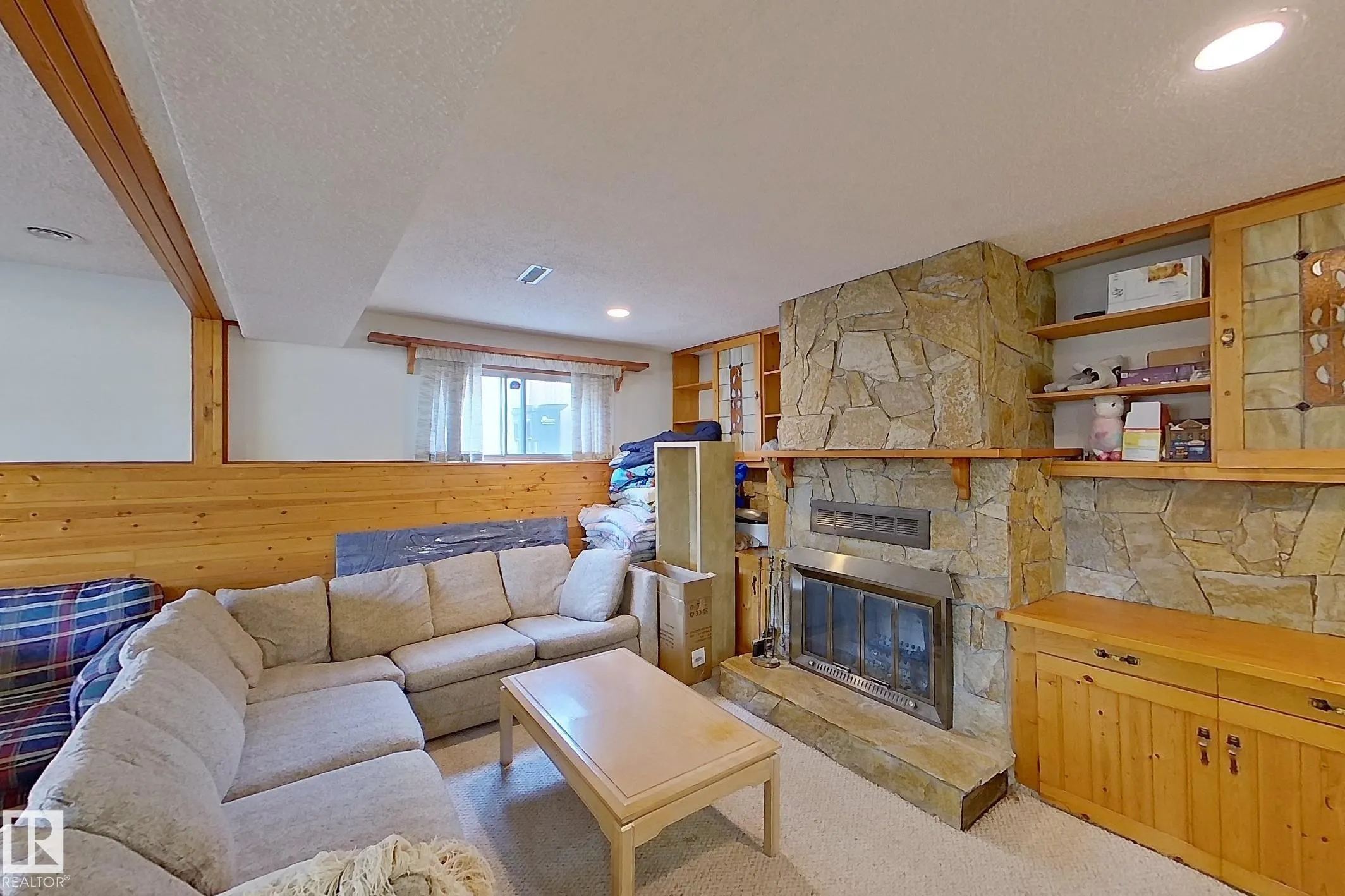 45 GREYSTONE Crescent