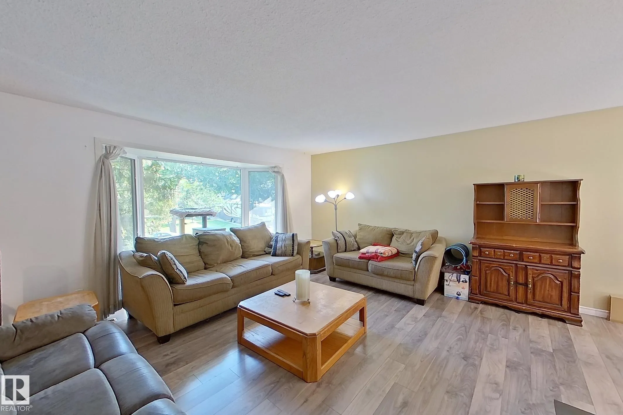 45 GREYSTONE Crescent