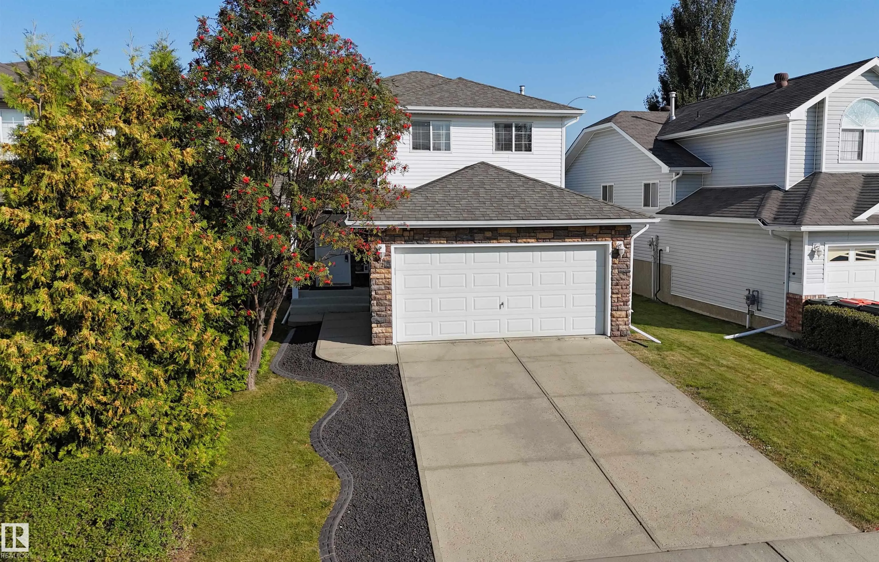2 WESTERRA Close