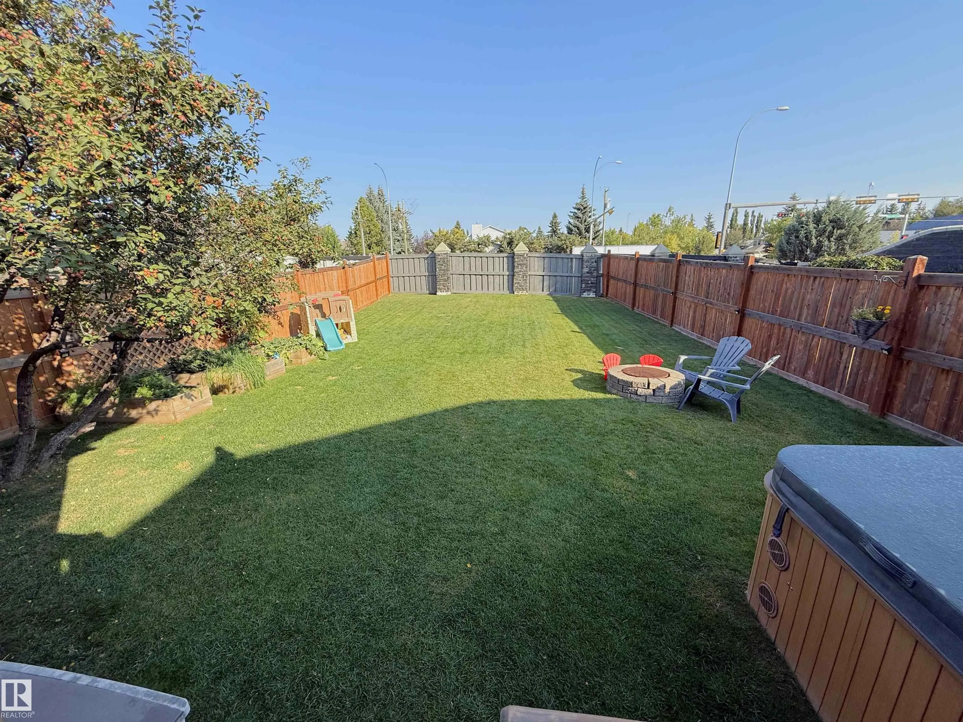 2 WESTERRA Close