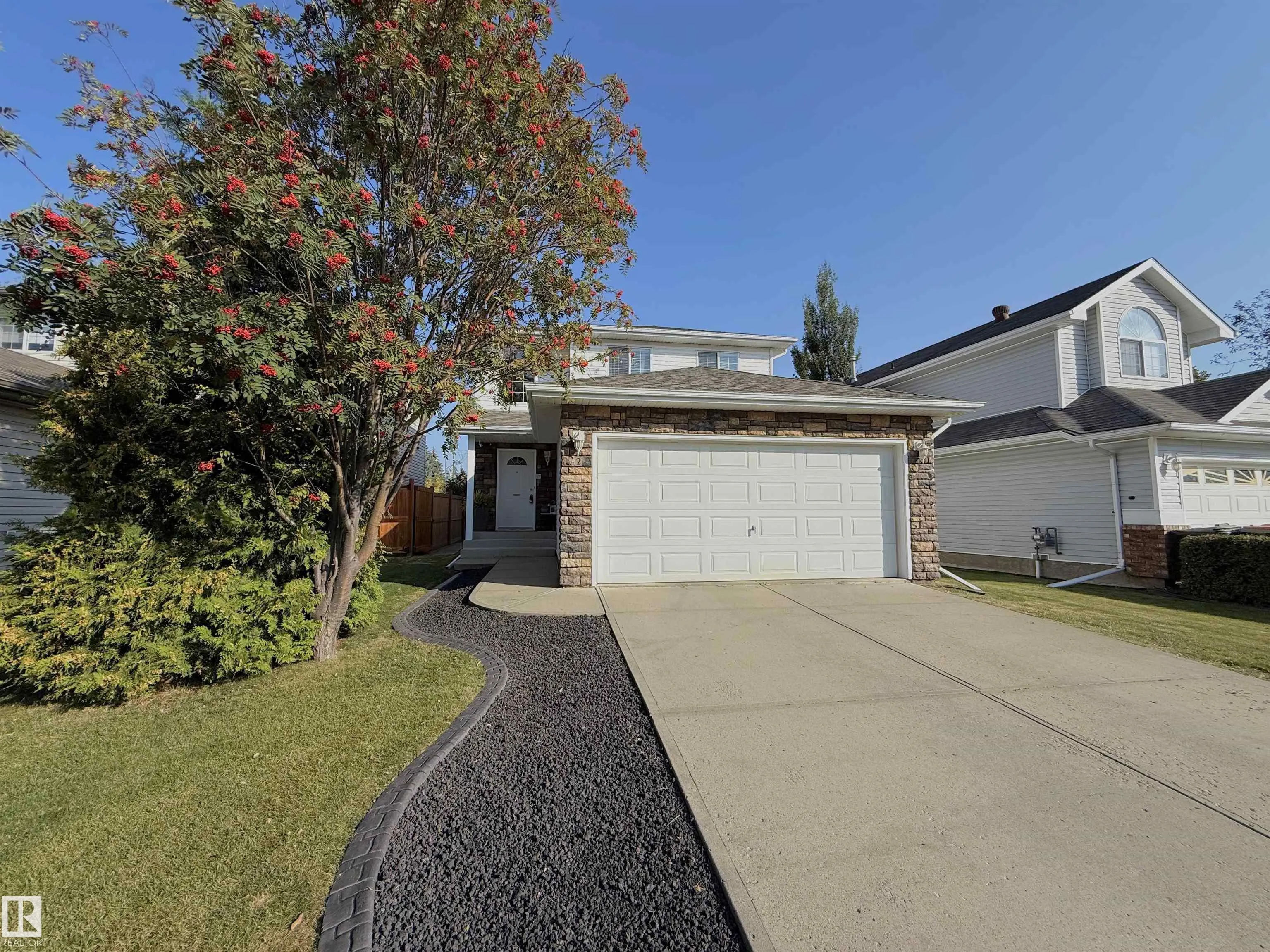 2 WESTERRA Close