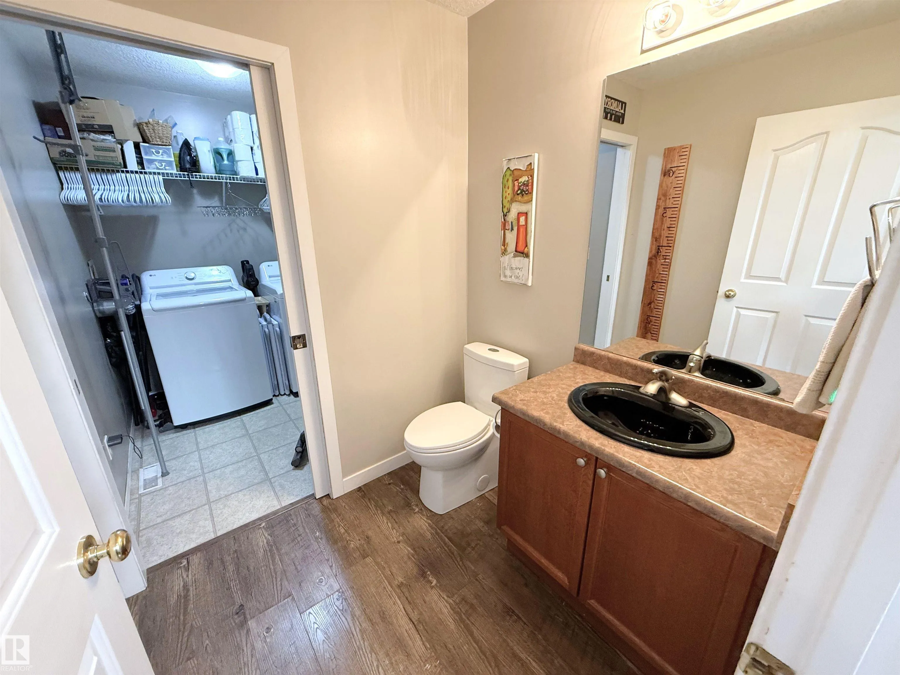 2 WESTERRA Close
