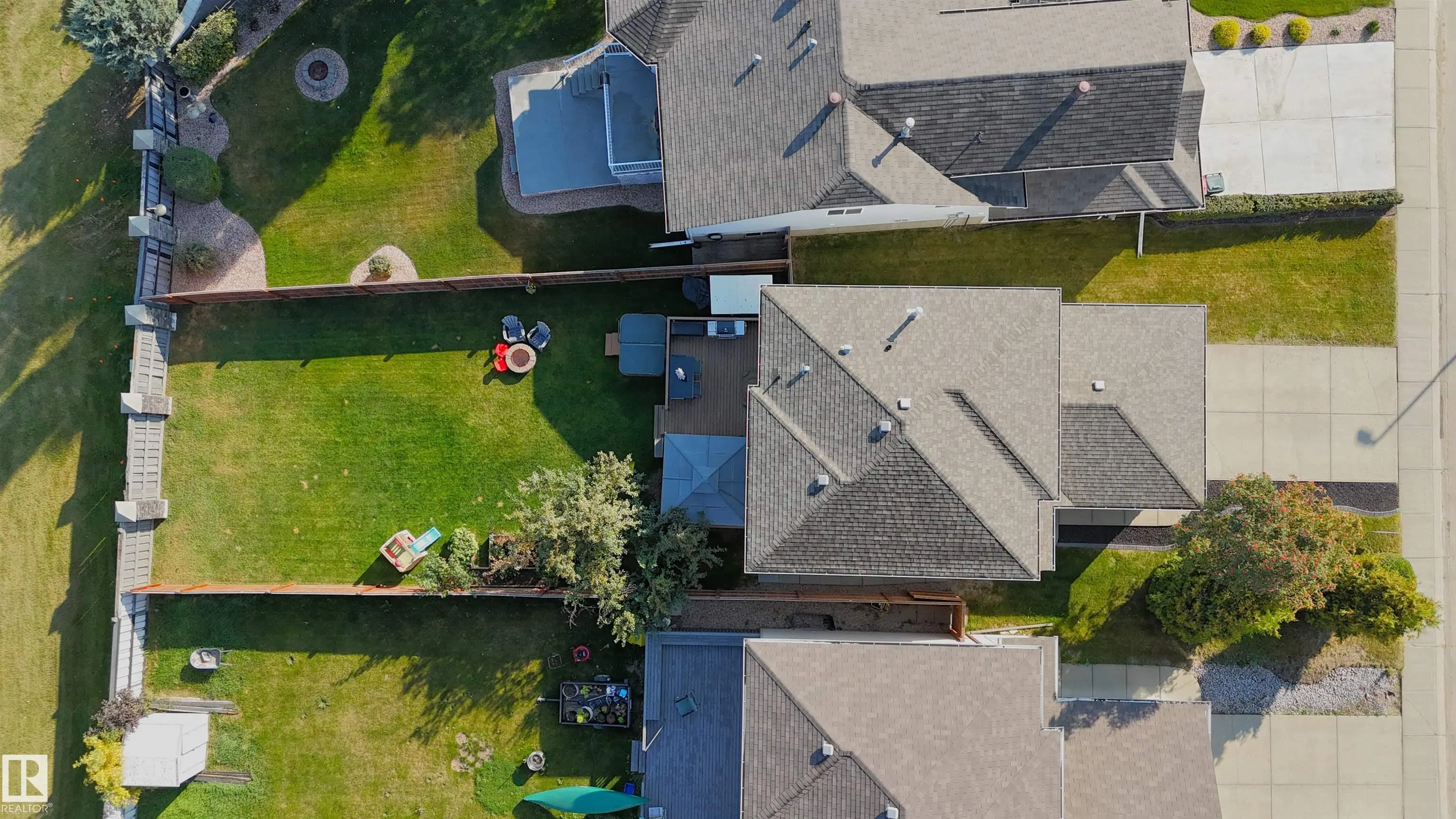 2 WESTERRA Close