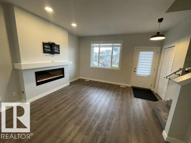 523 Paterson Way