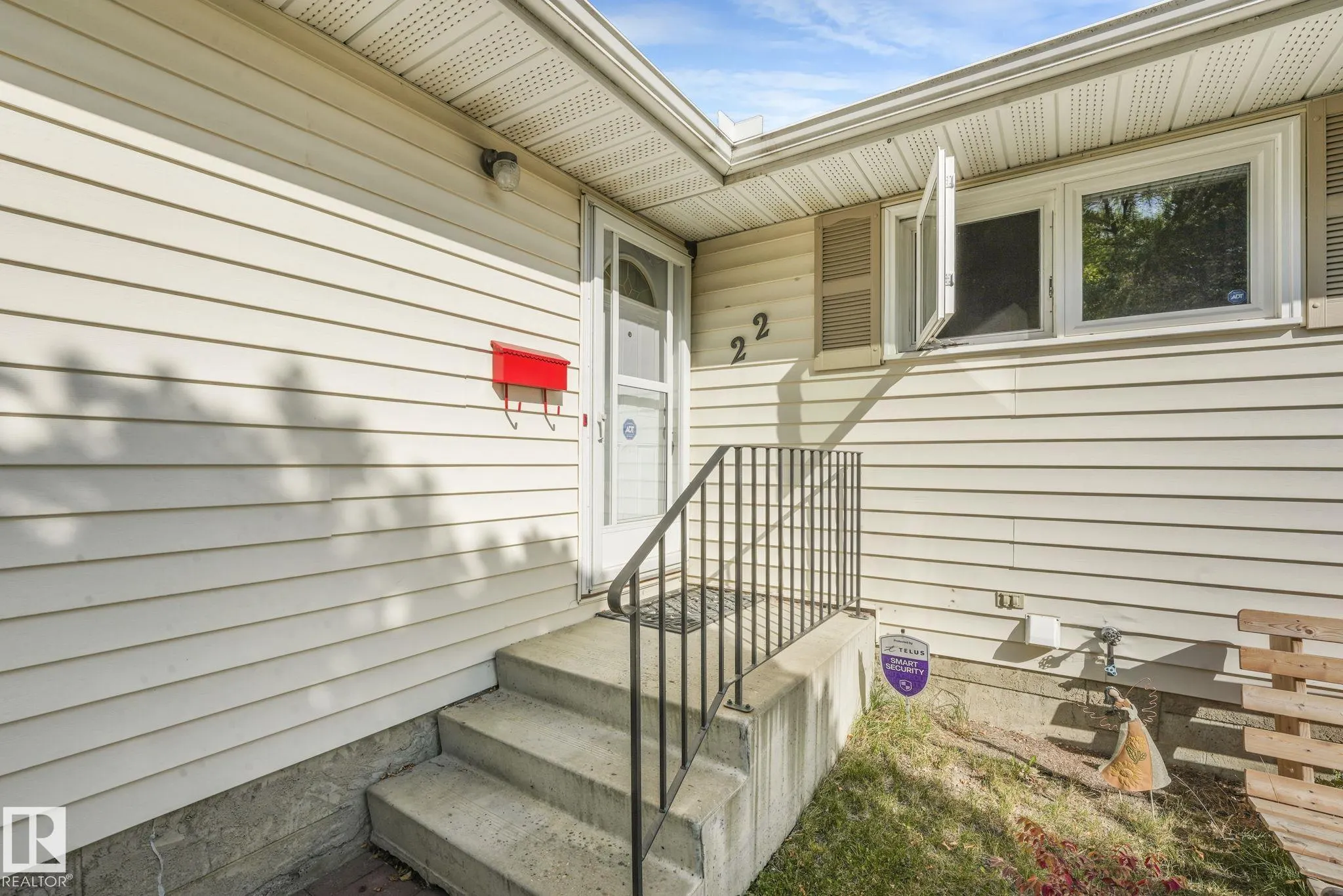 22 LAROSE Drive