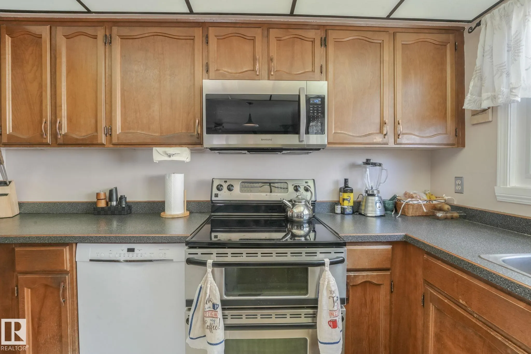 22 LAROSE Drive