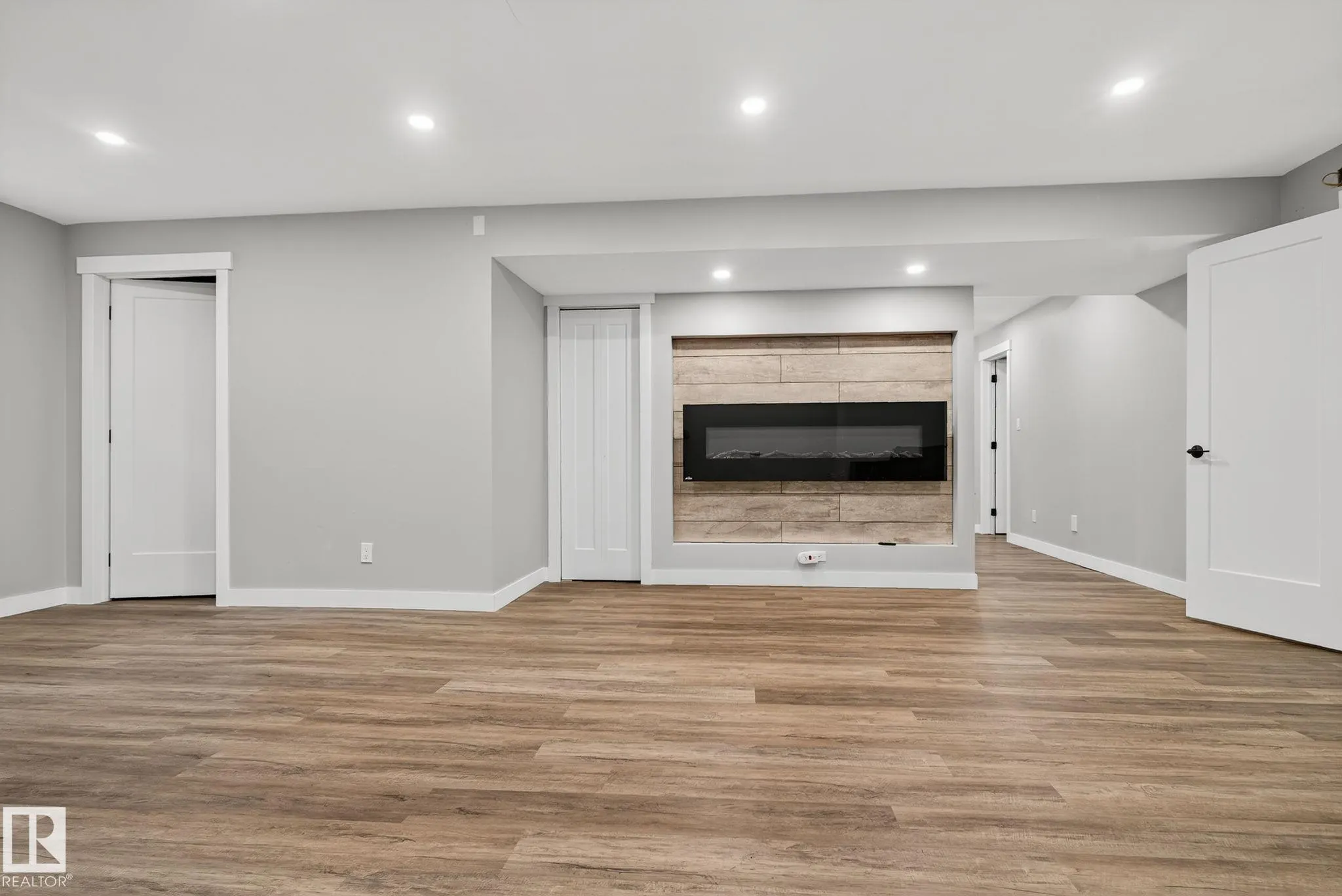 185 ERIN RIDGE Drive