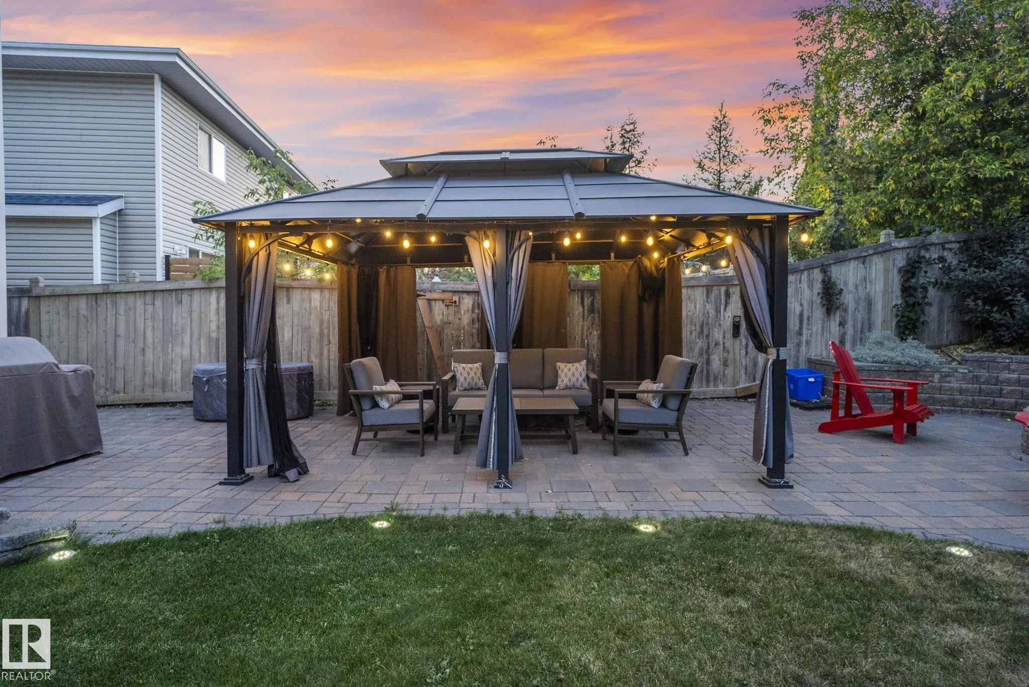 185 ERIN RIDGE Drive