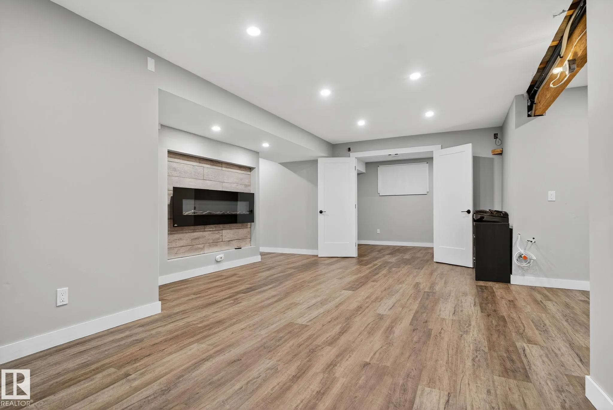 185 ERIN RIDGE Drive