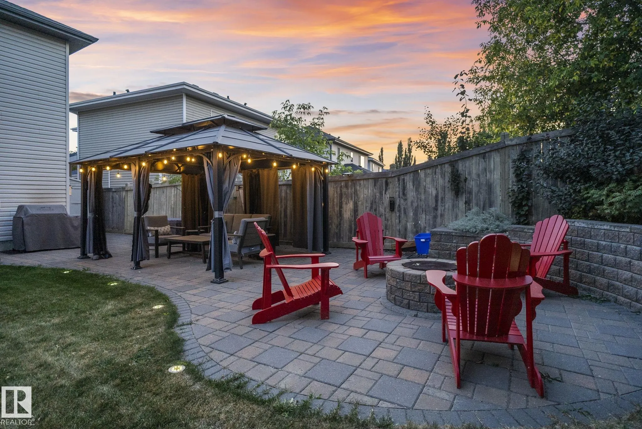 185 ERIN RIDGE Drive
