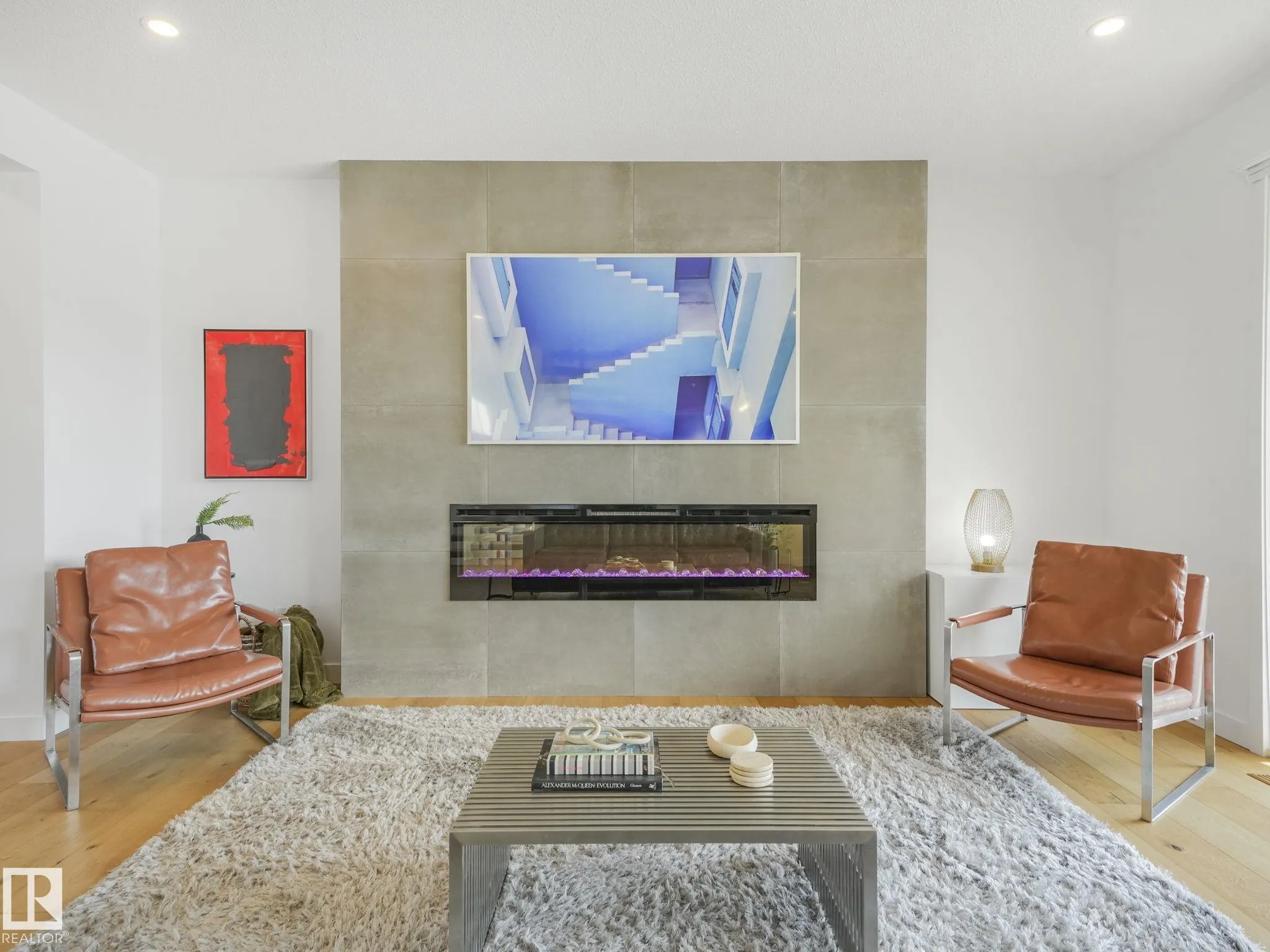 42 LADEROUTE Place
