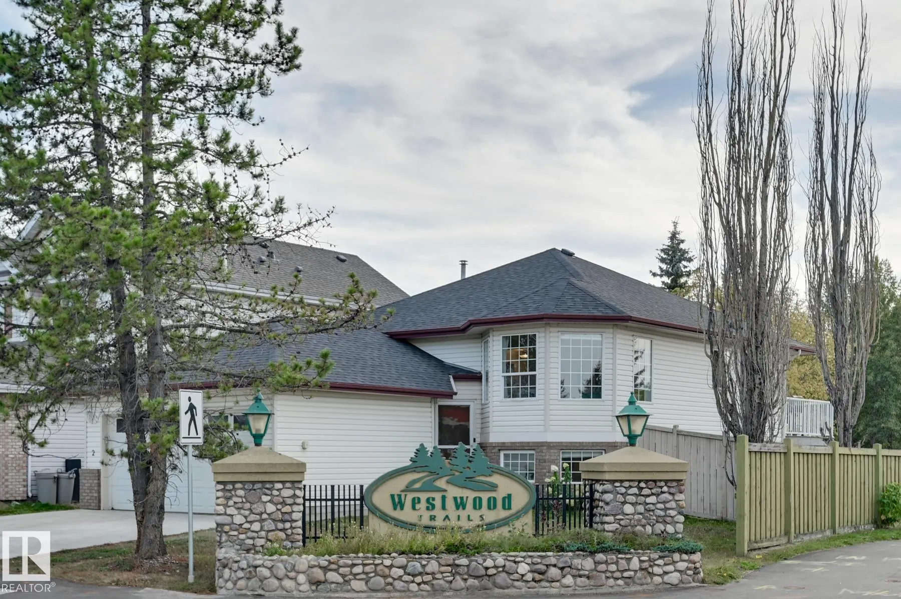 2 WESTWOOD Way