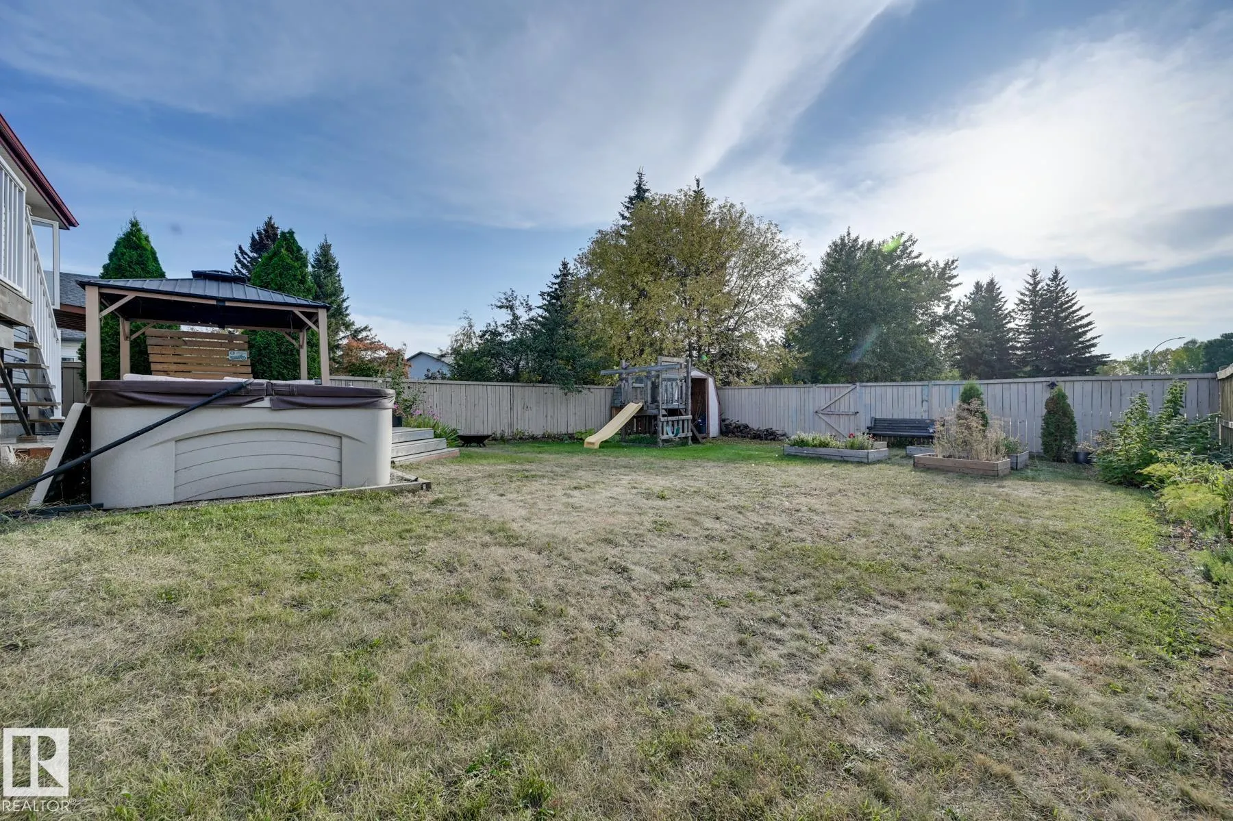 2 WESTWOOD Way