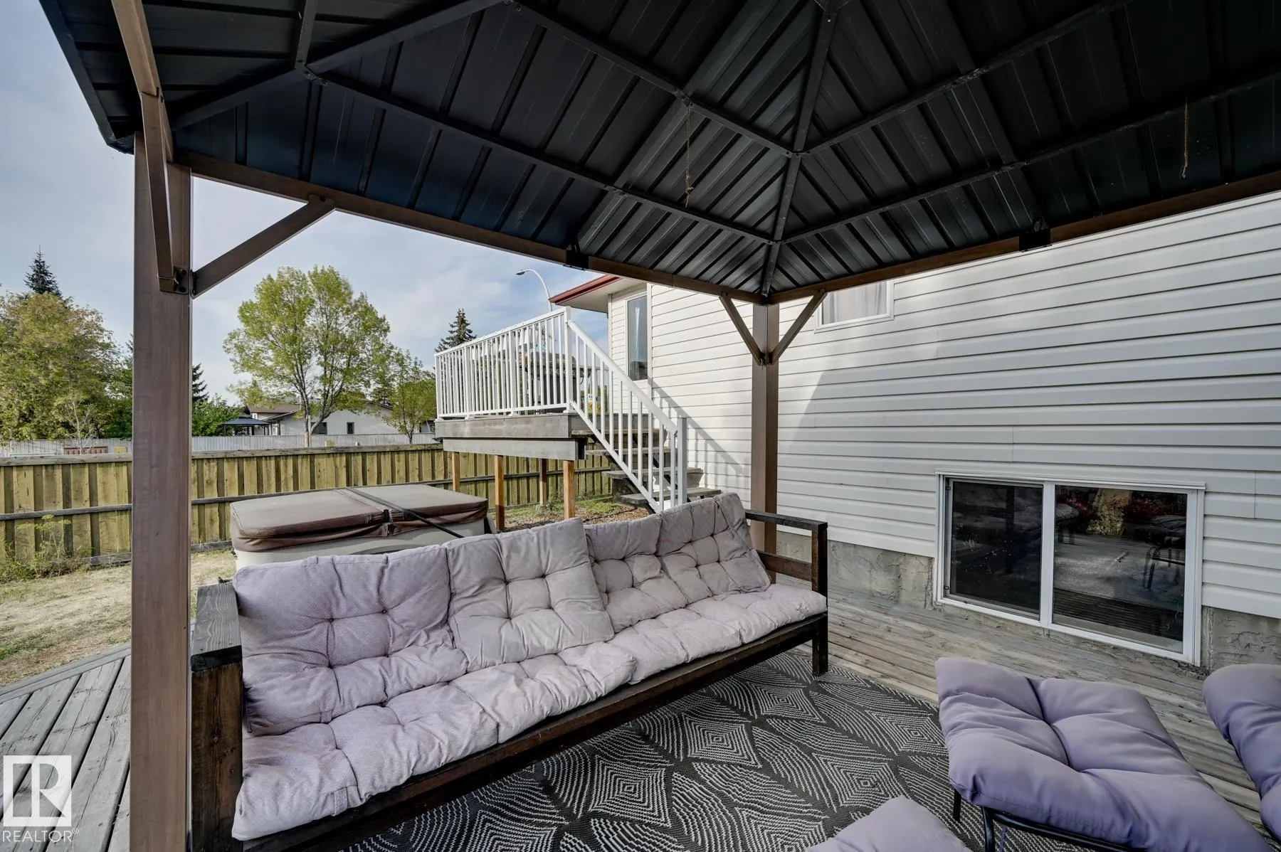 2 WESTWOOD Way