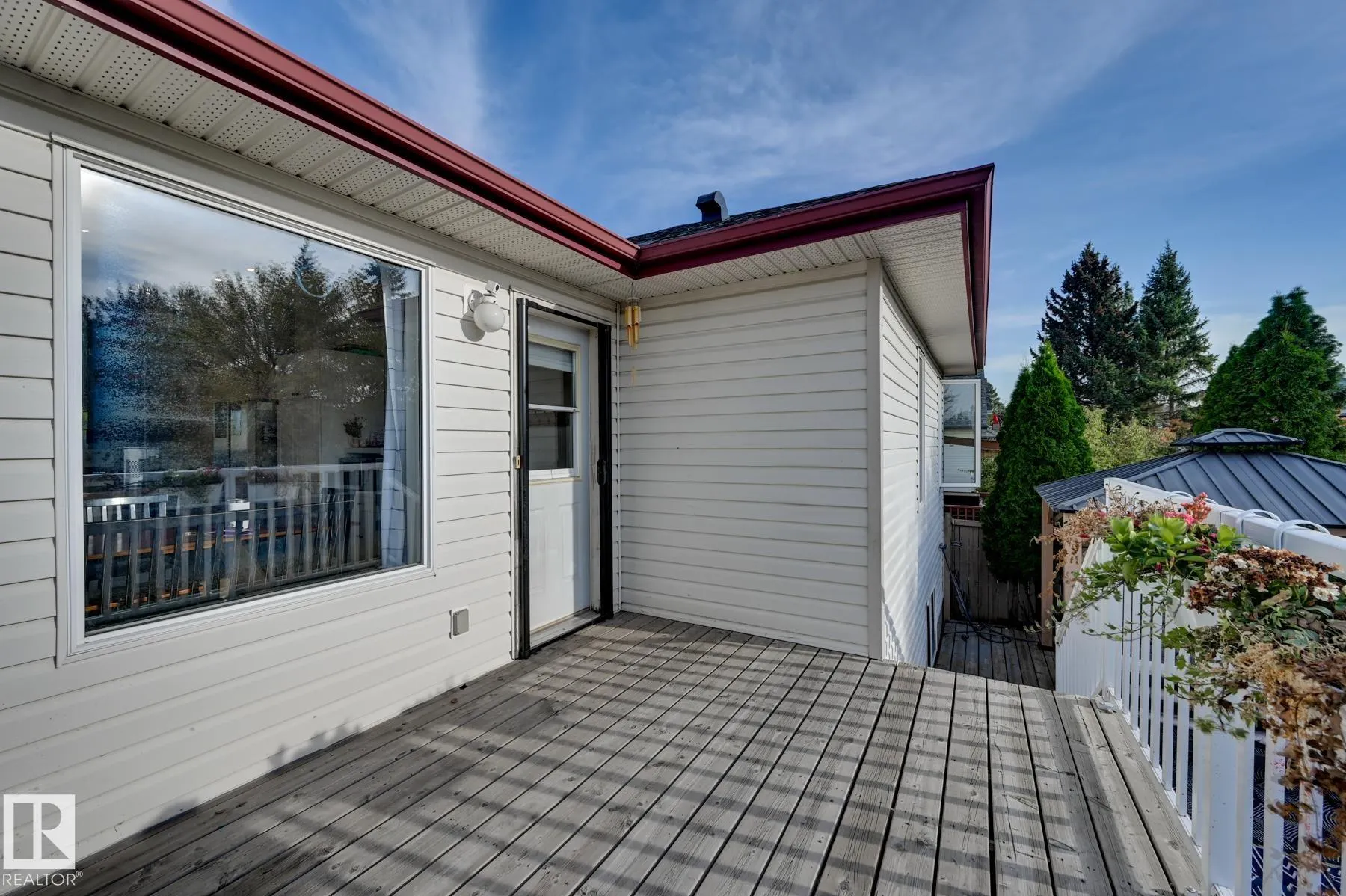 2 WESTWOOD Way
