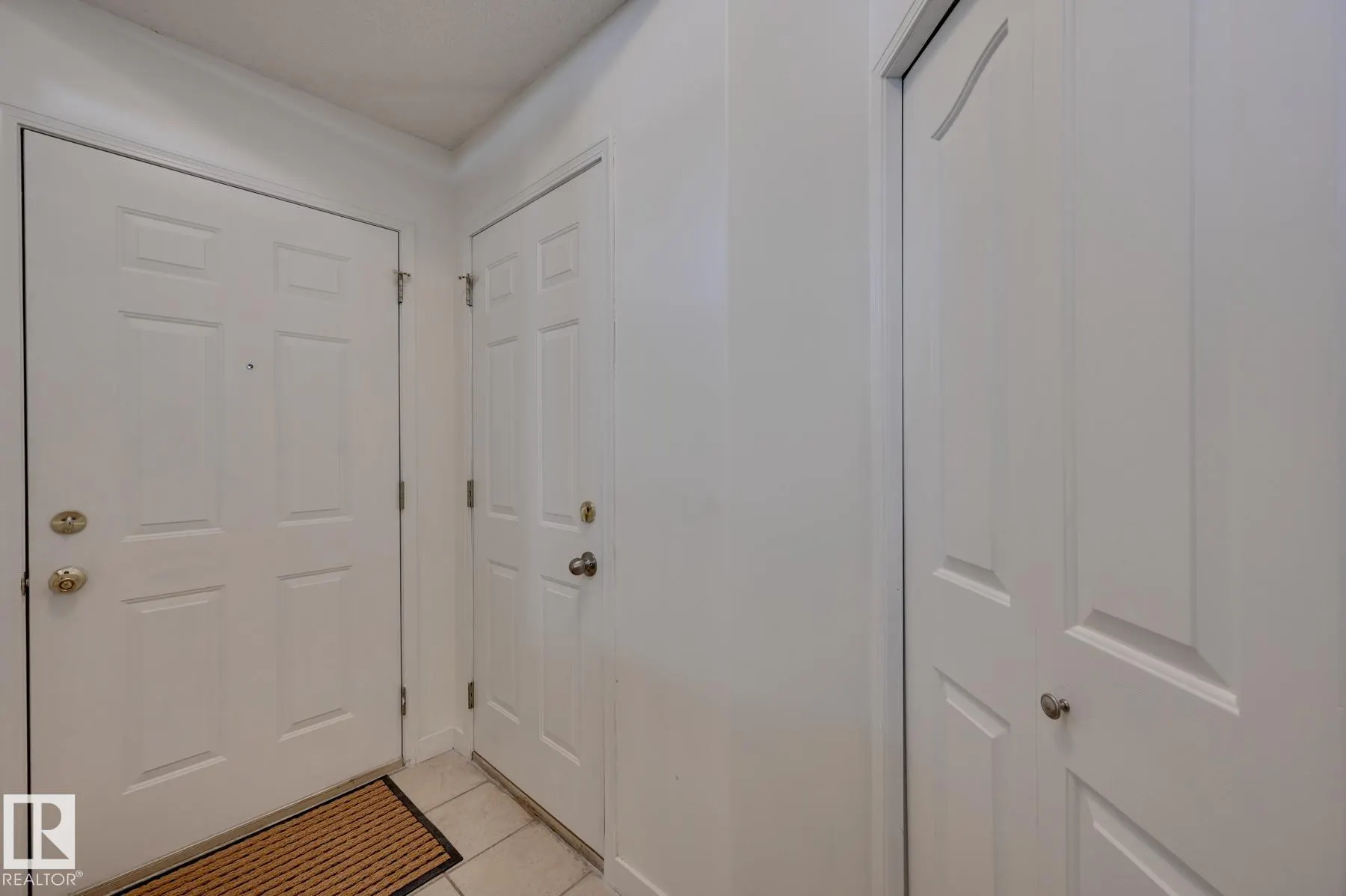 2 WESTWOOD Way