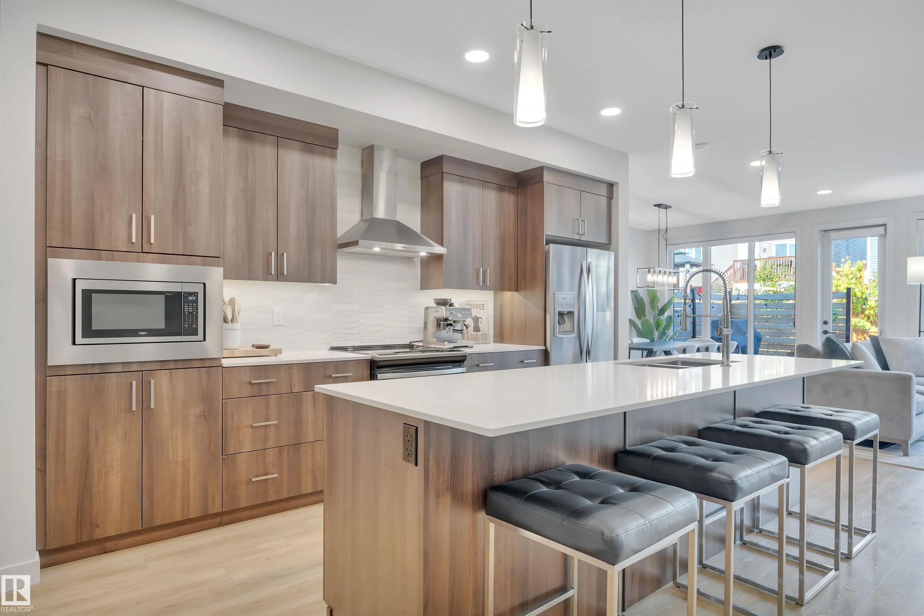 6458 ELSTON Loop