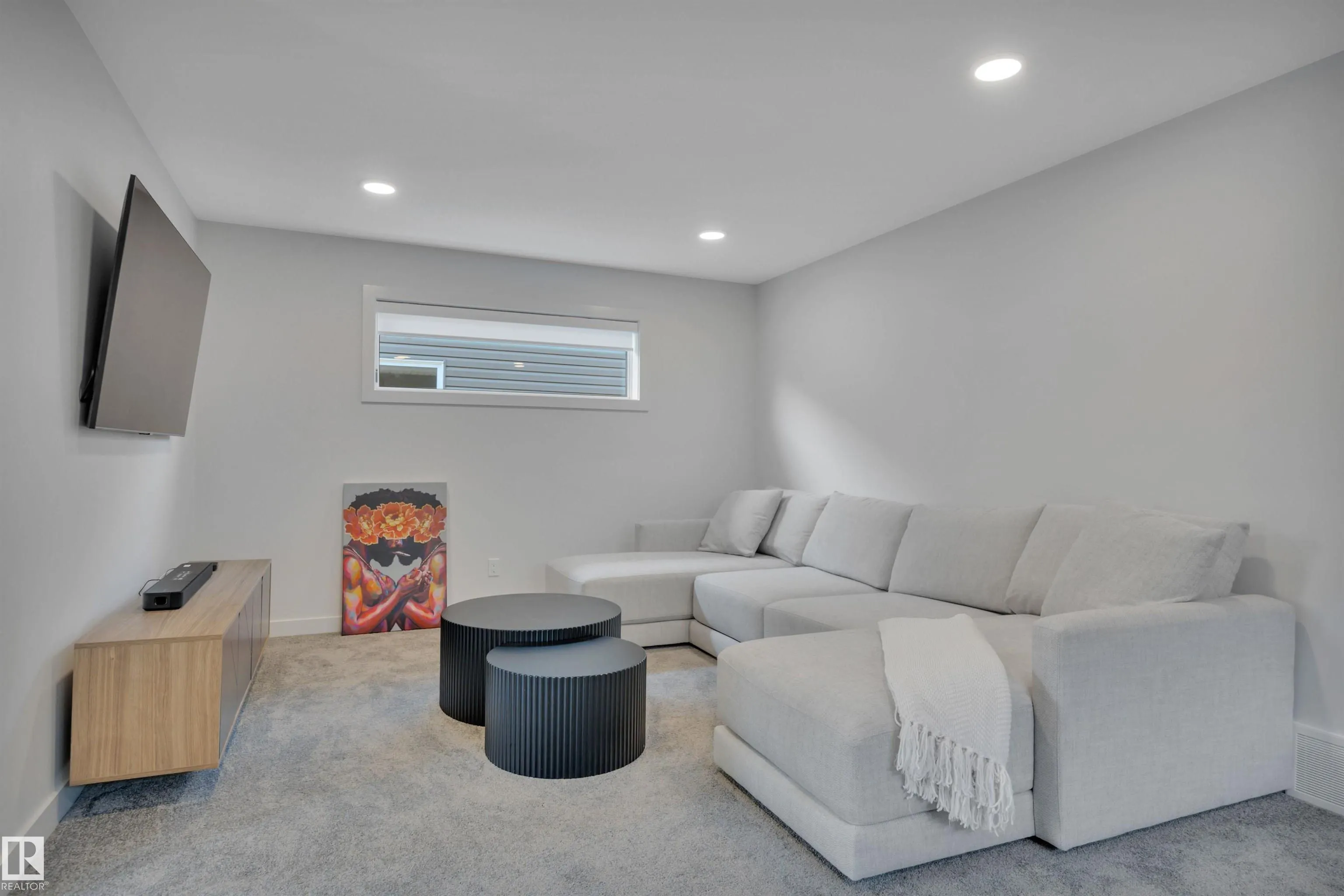 6458 ELSTON Loop