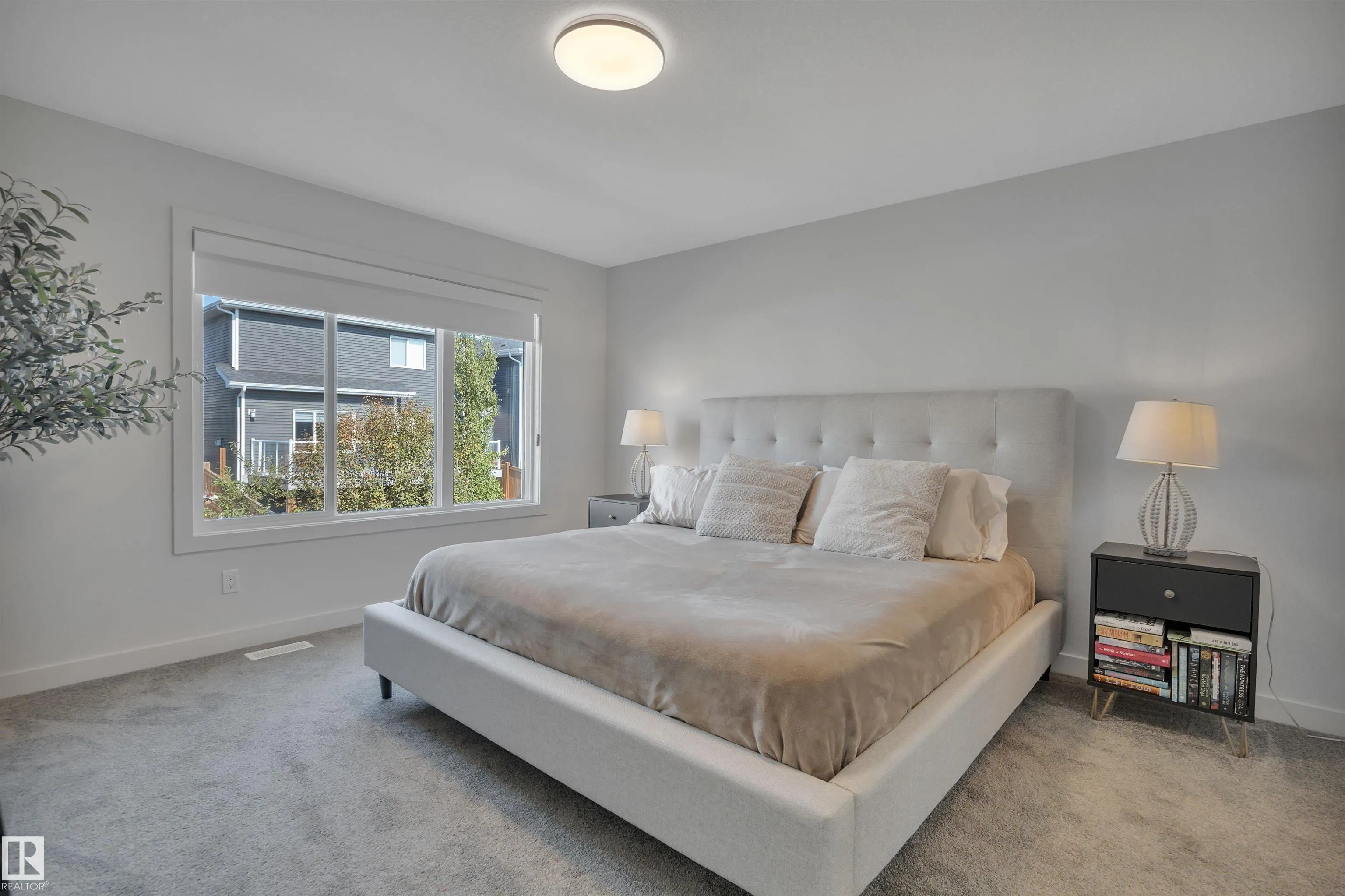 6458 ELSTON Loop