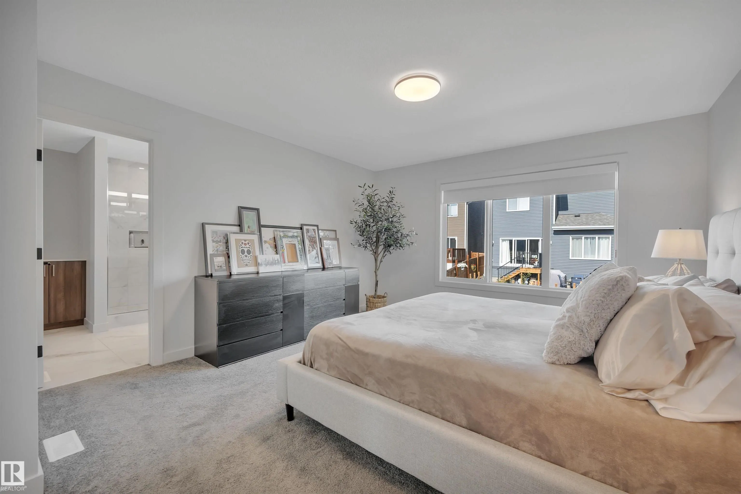 6458 ELSTON Loop