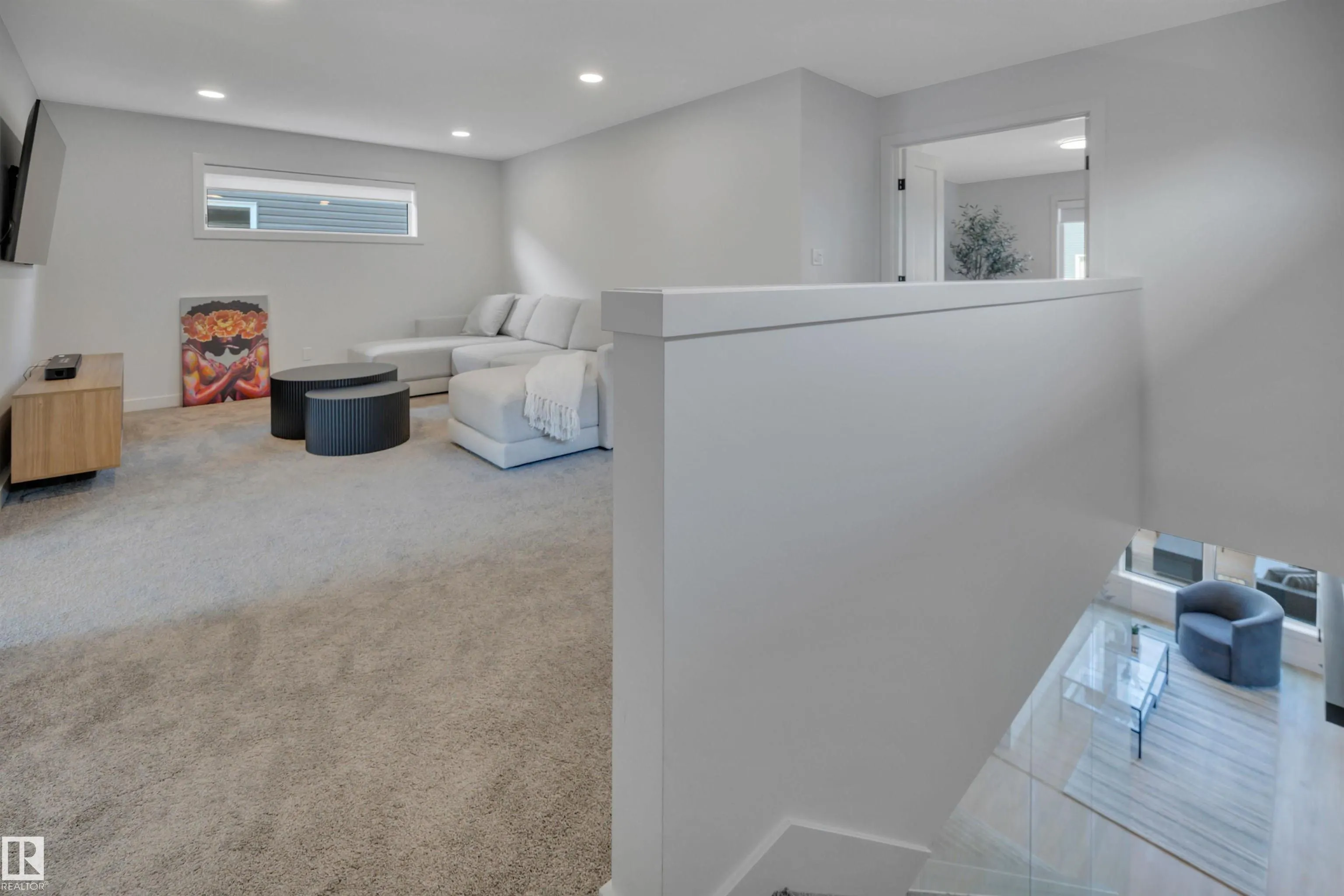 6458 ELSTON Loop