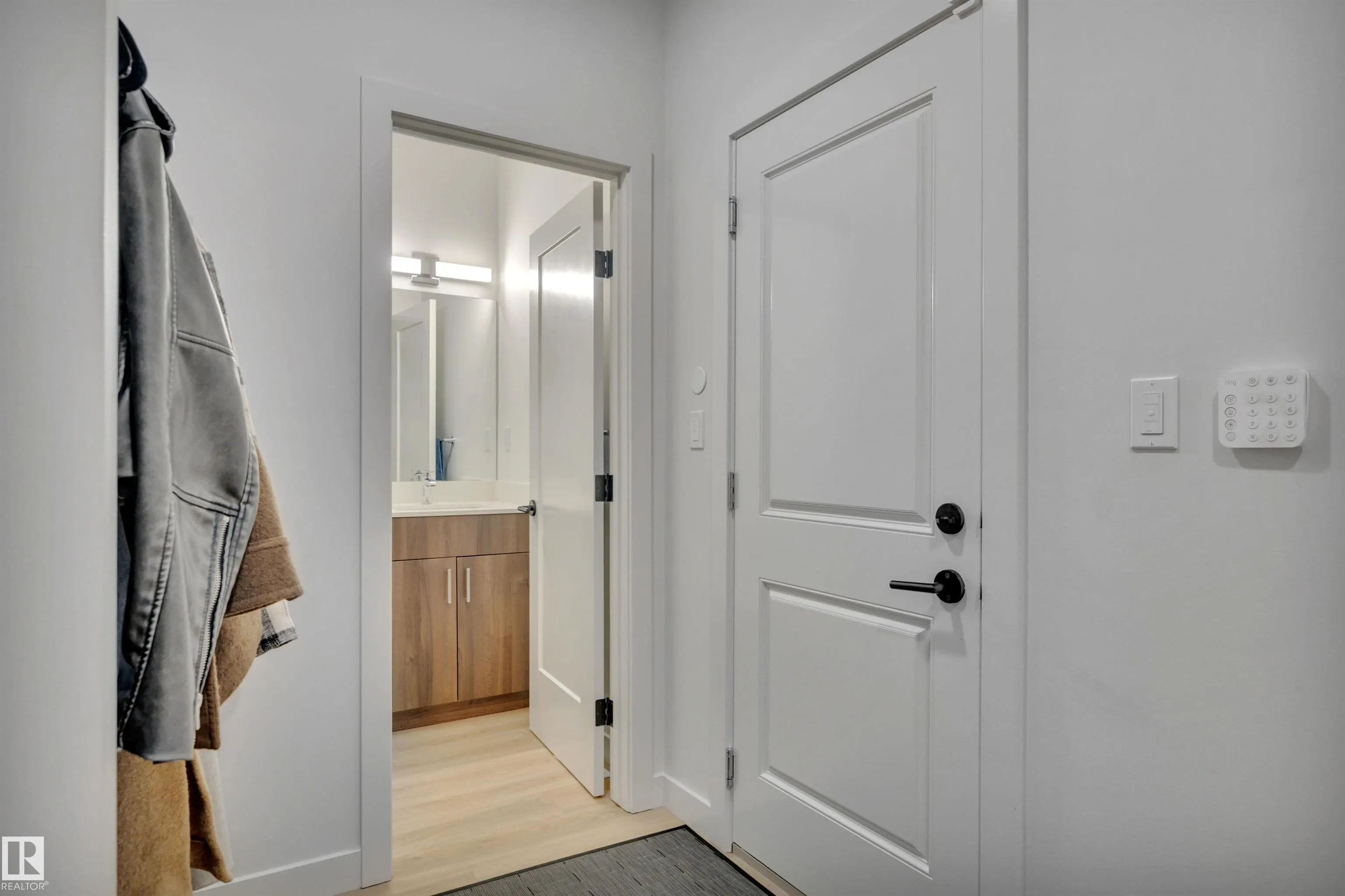 6458 ELSTON Loop