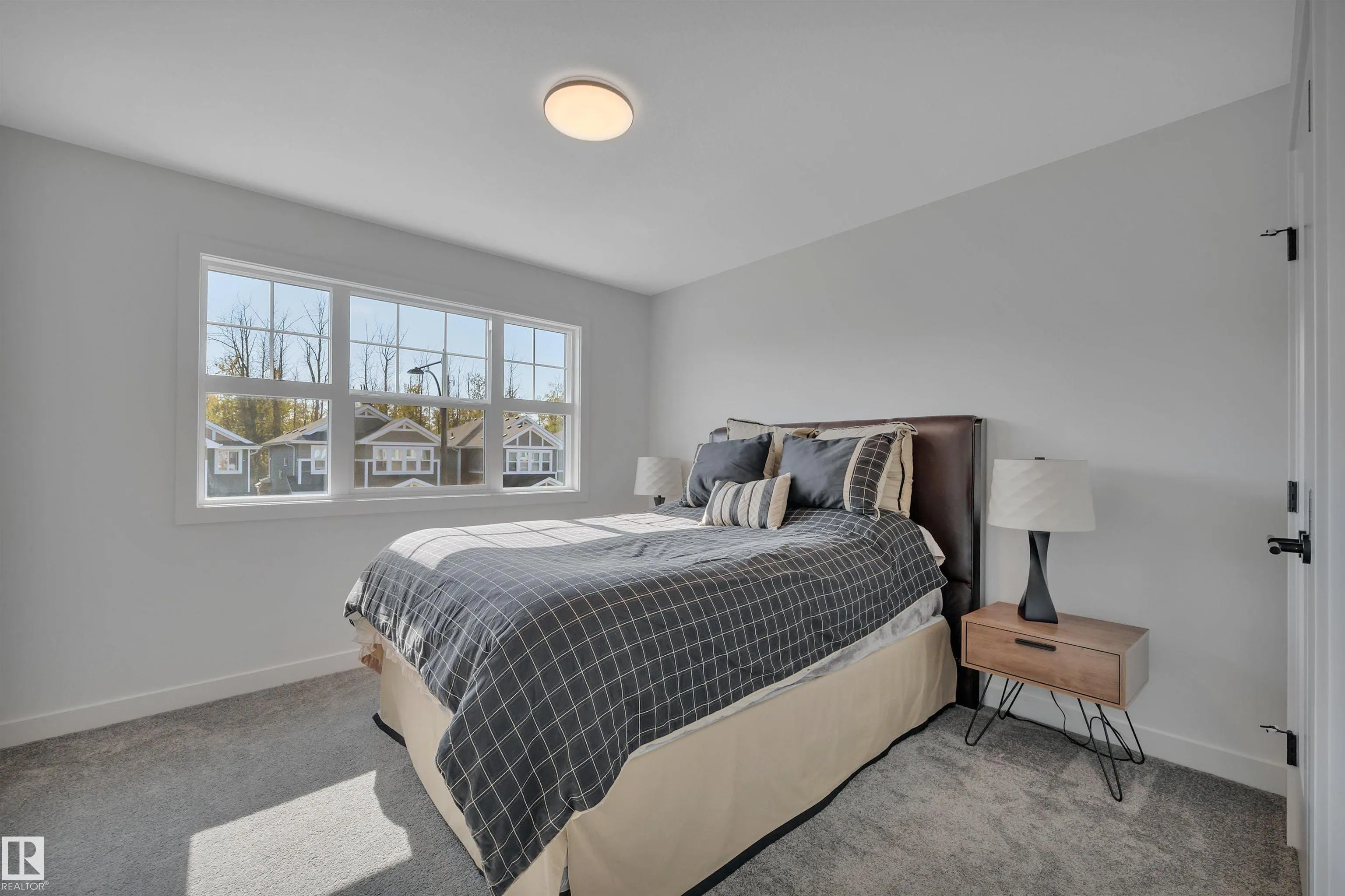 6458 ELSTON Loop