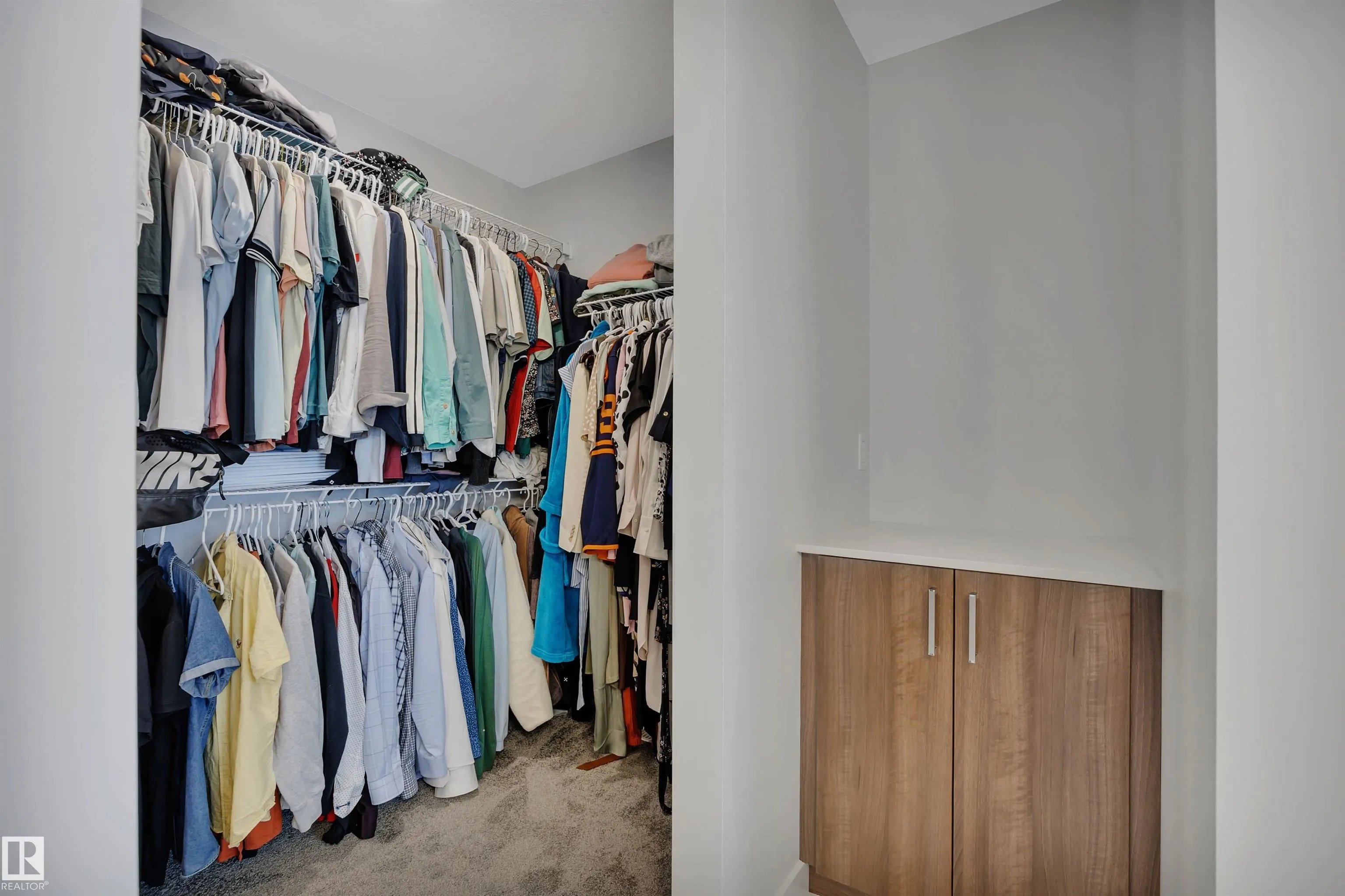 6458 ELSTON Loop