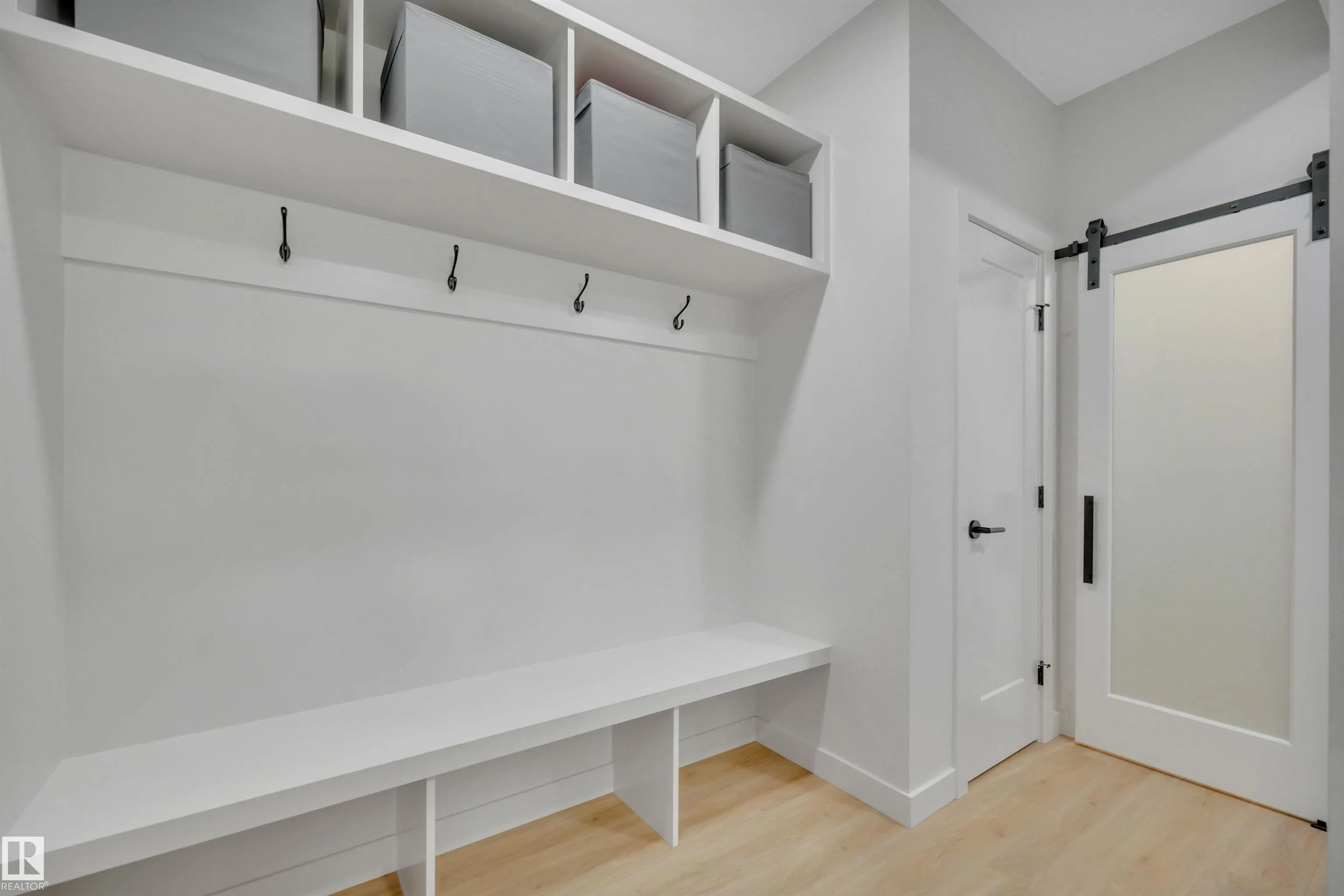 6458 ELSTON Loop
