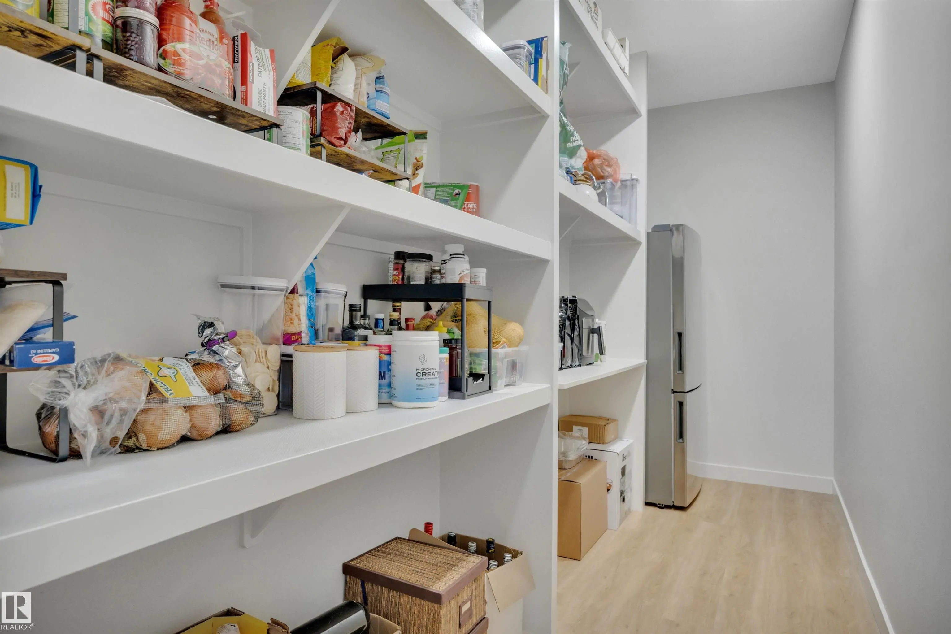 6458 ELSTON Loop