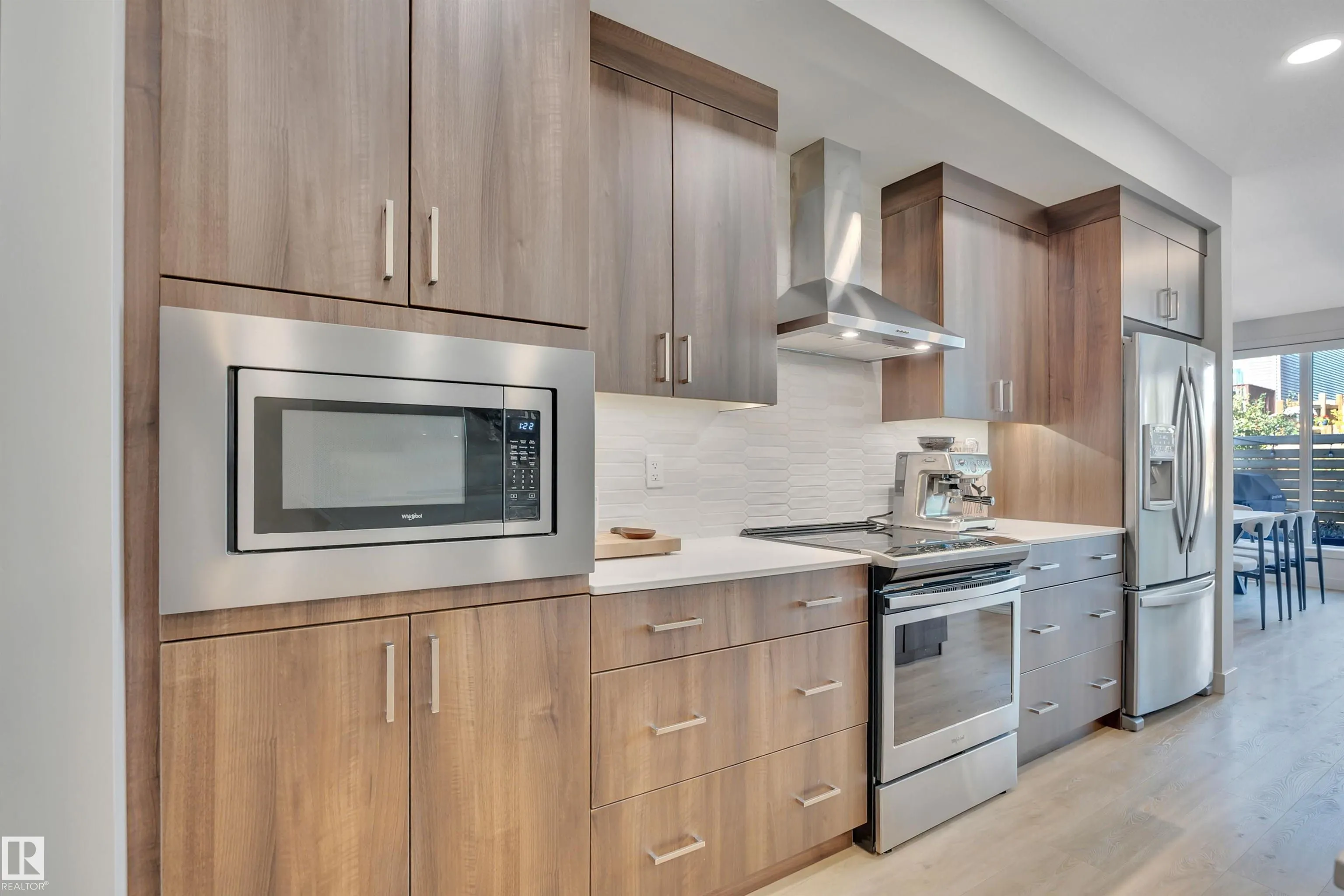 6458 ELSTON Loop