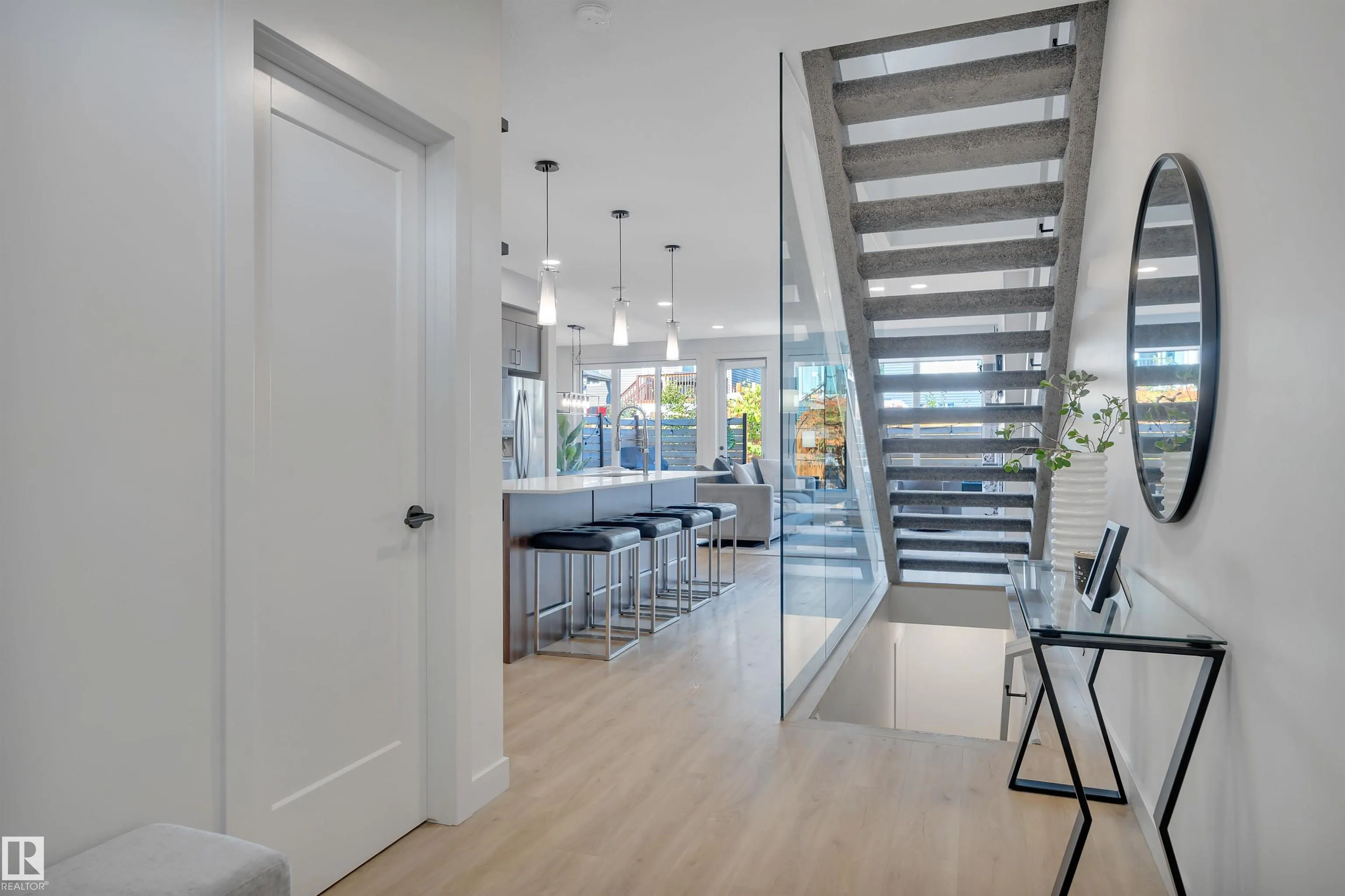 6458 ELSTON Loop