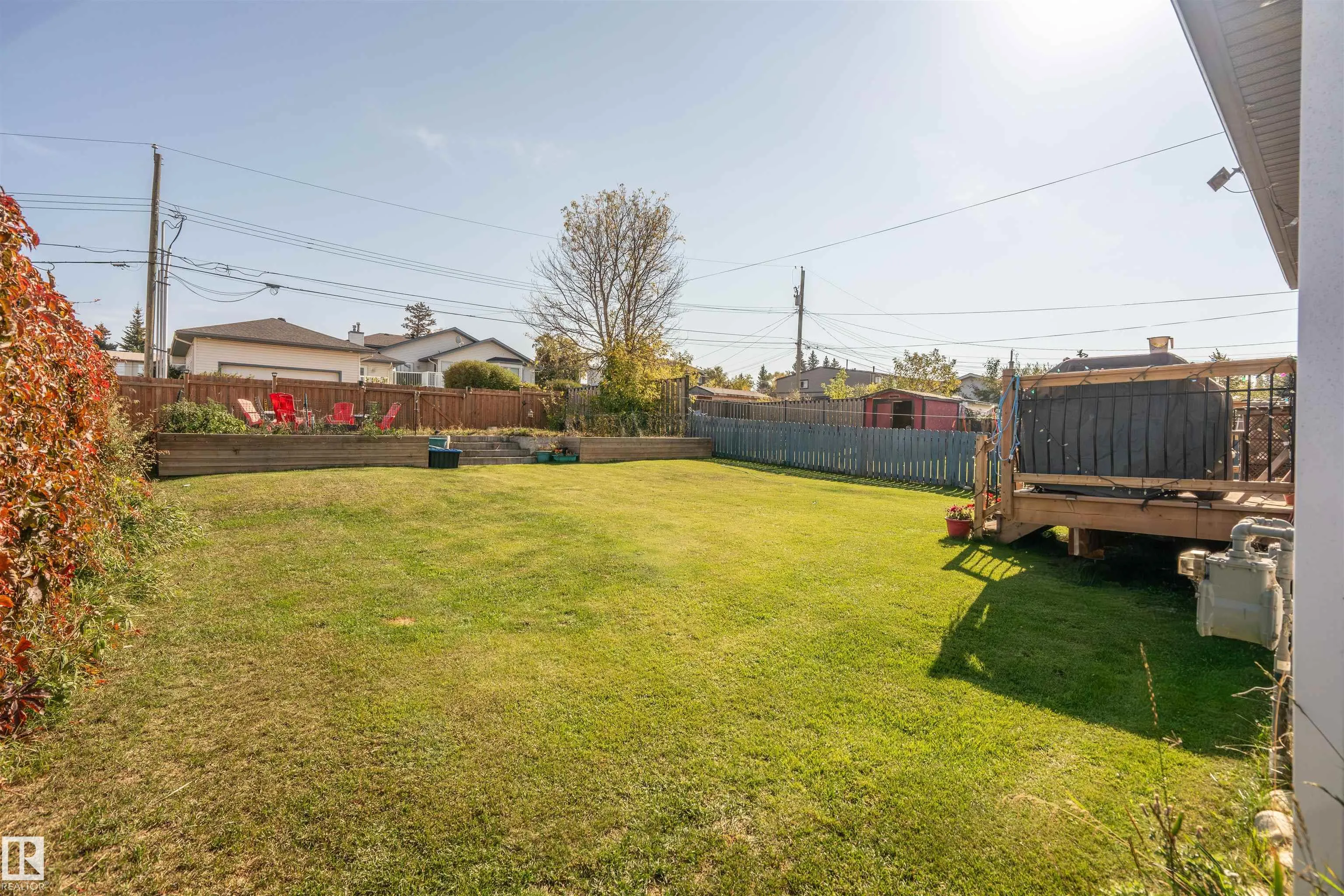 906A 9  STREET