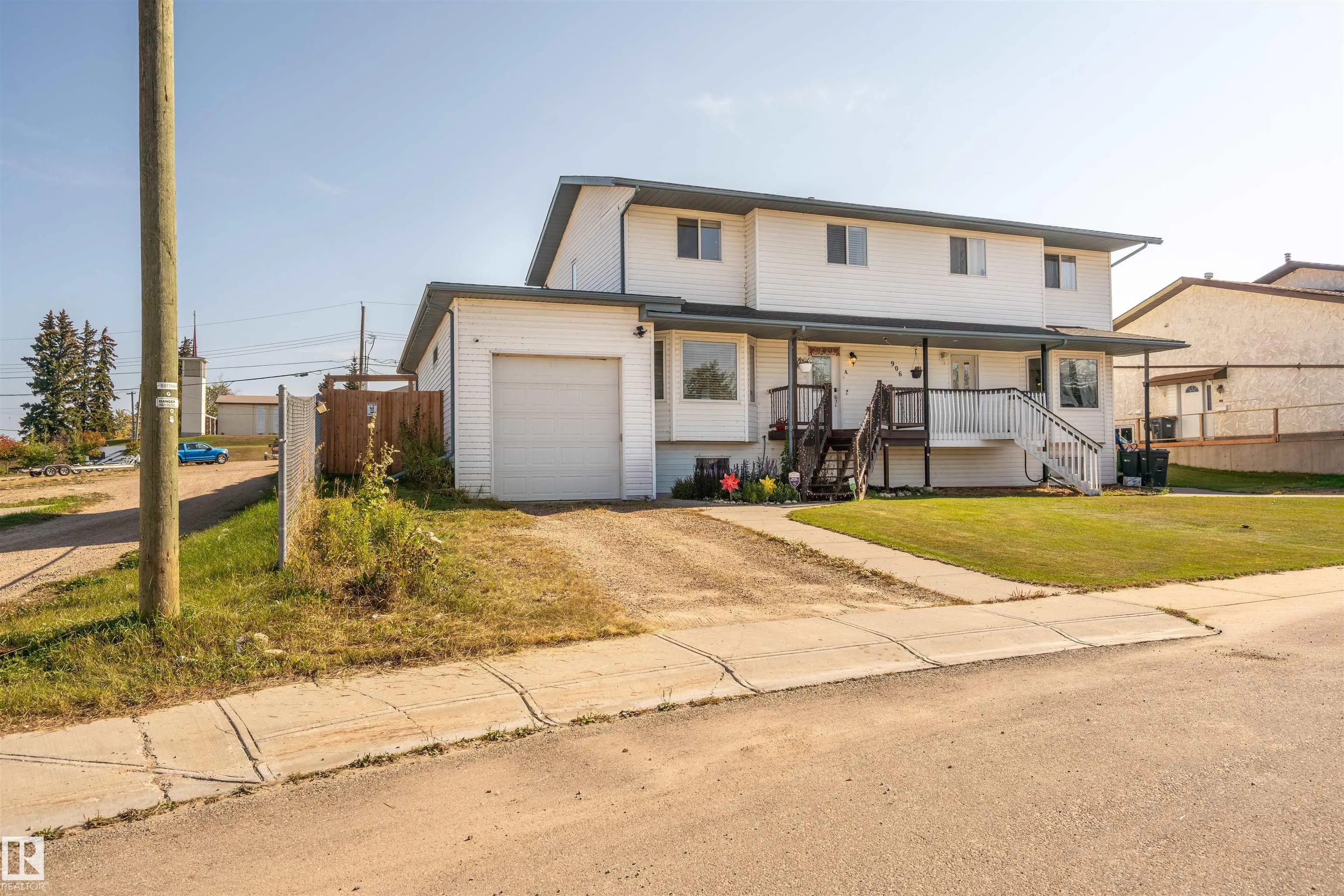 906A 9  STREET
