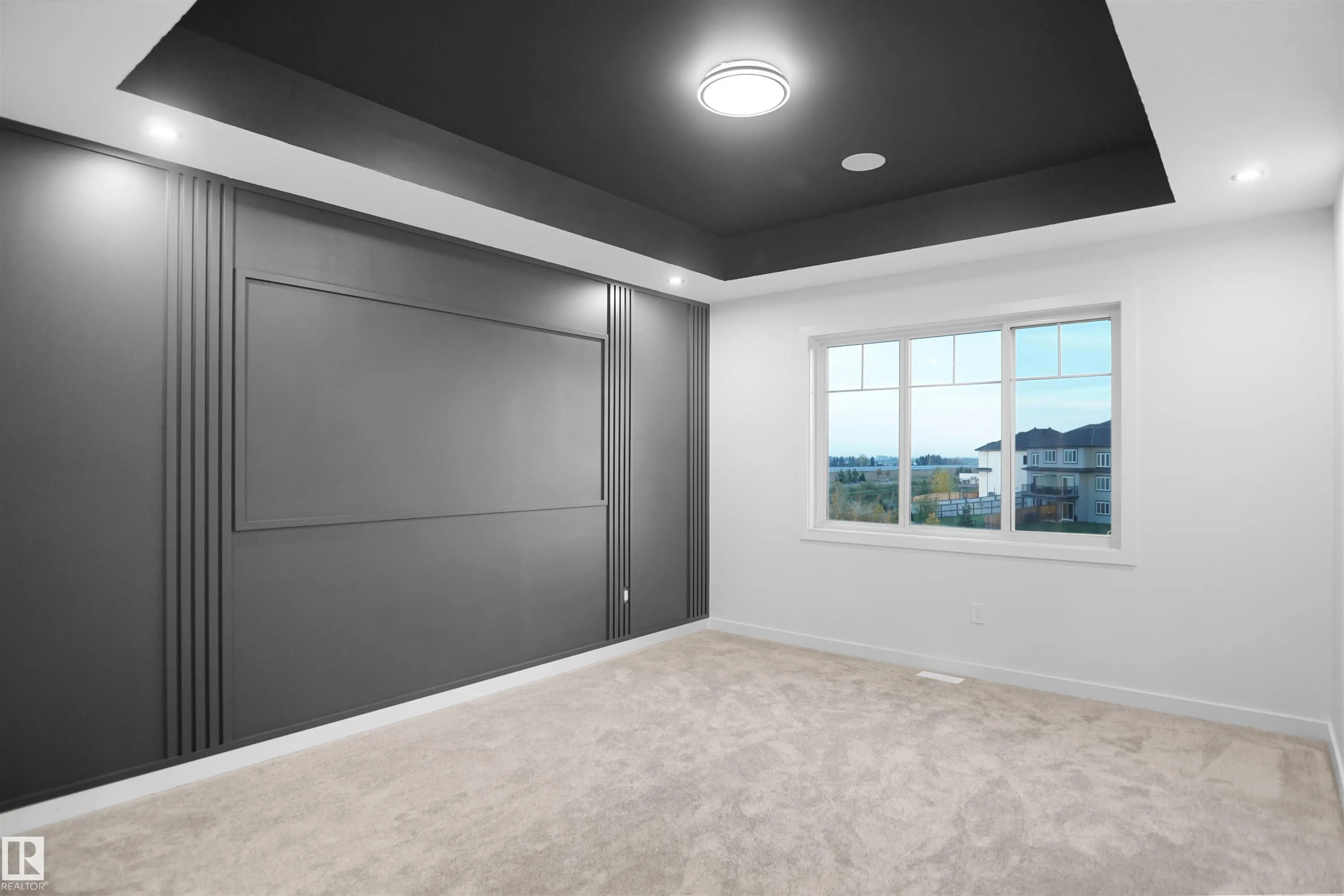 17 AXELWOOD CRESCENT