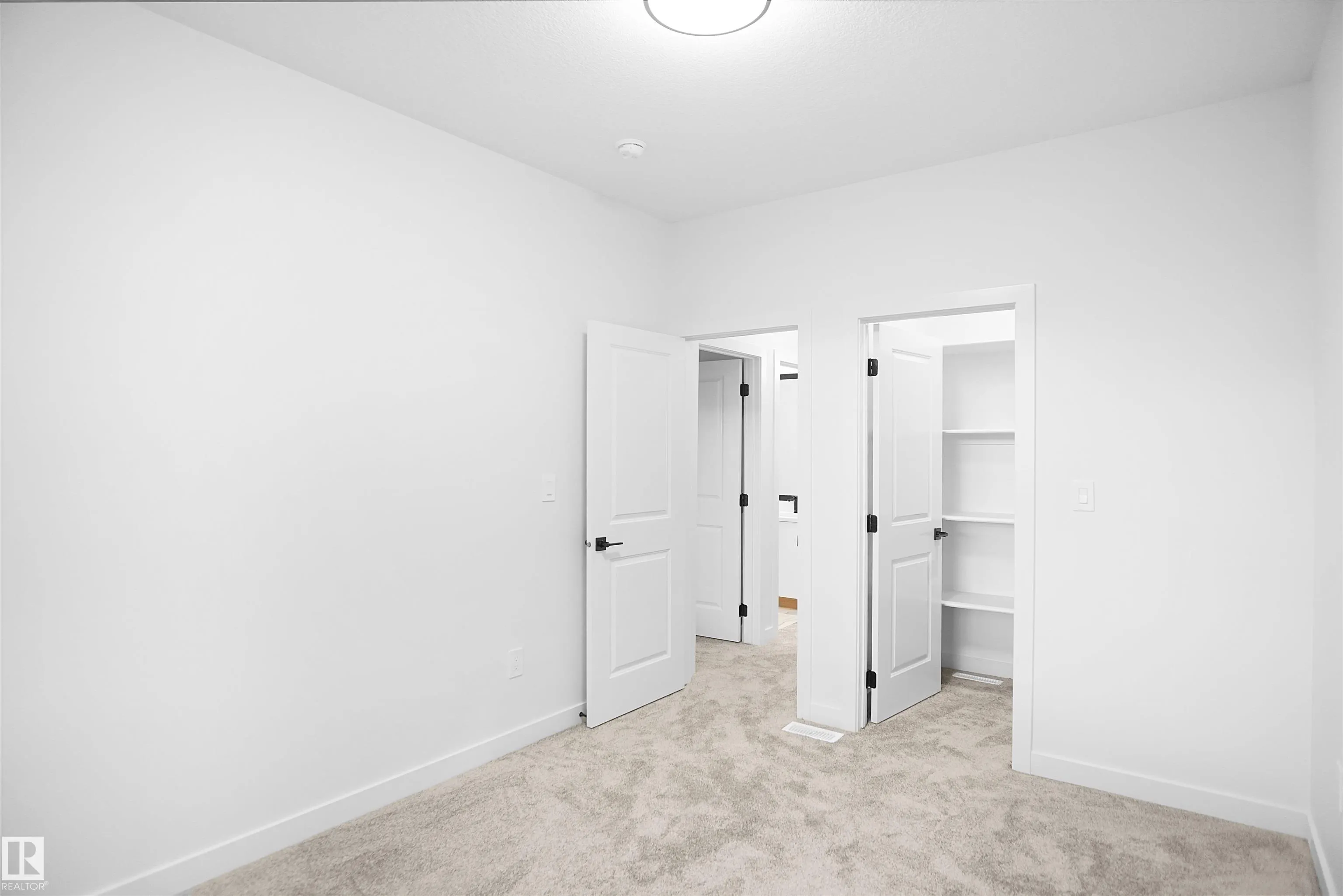 17 AXELWOOD CRESCENT