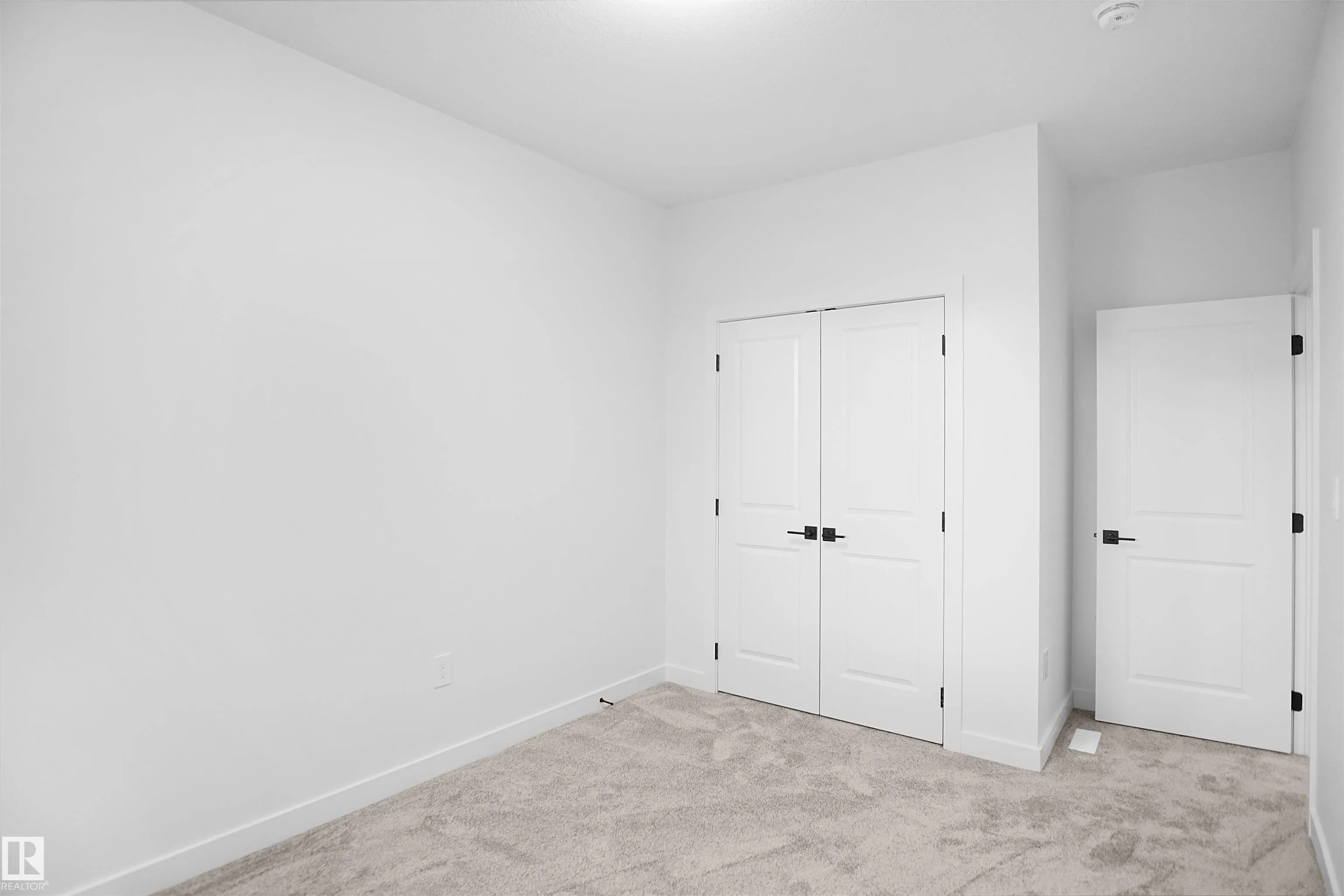 17 AXELWOOD CRESCENT